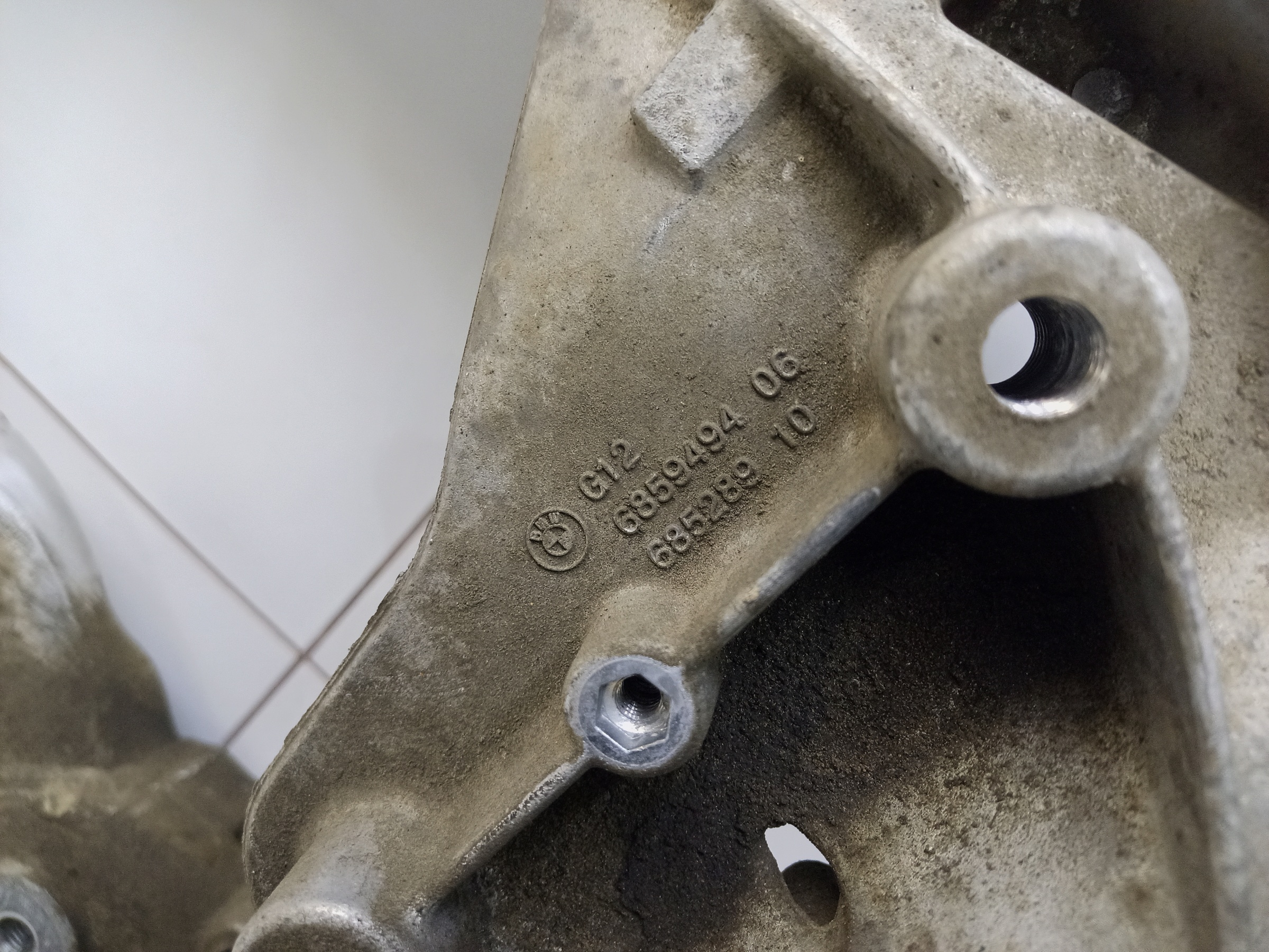 Подрамник передний BMW 5er G30 4WD