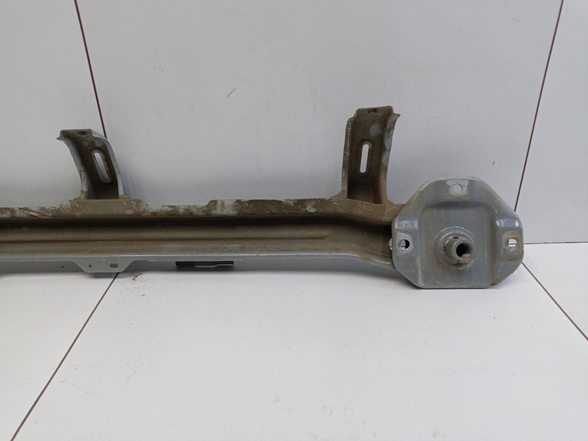 Усилитель заднего бампера Jetour Dashing