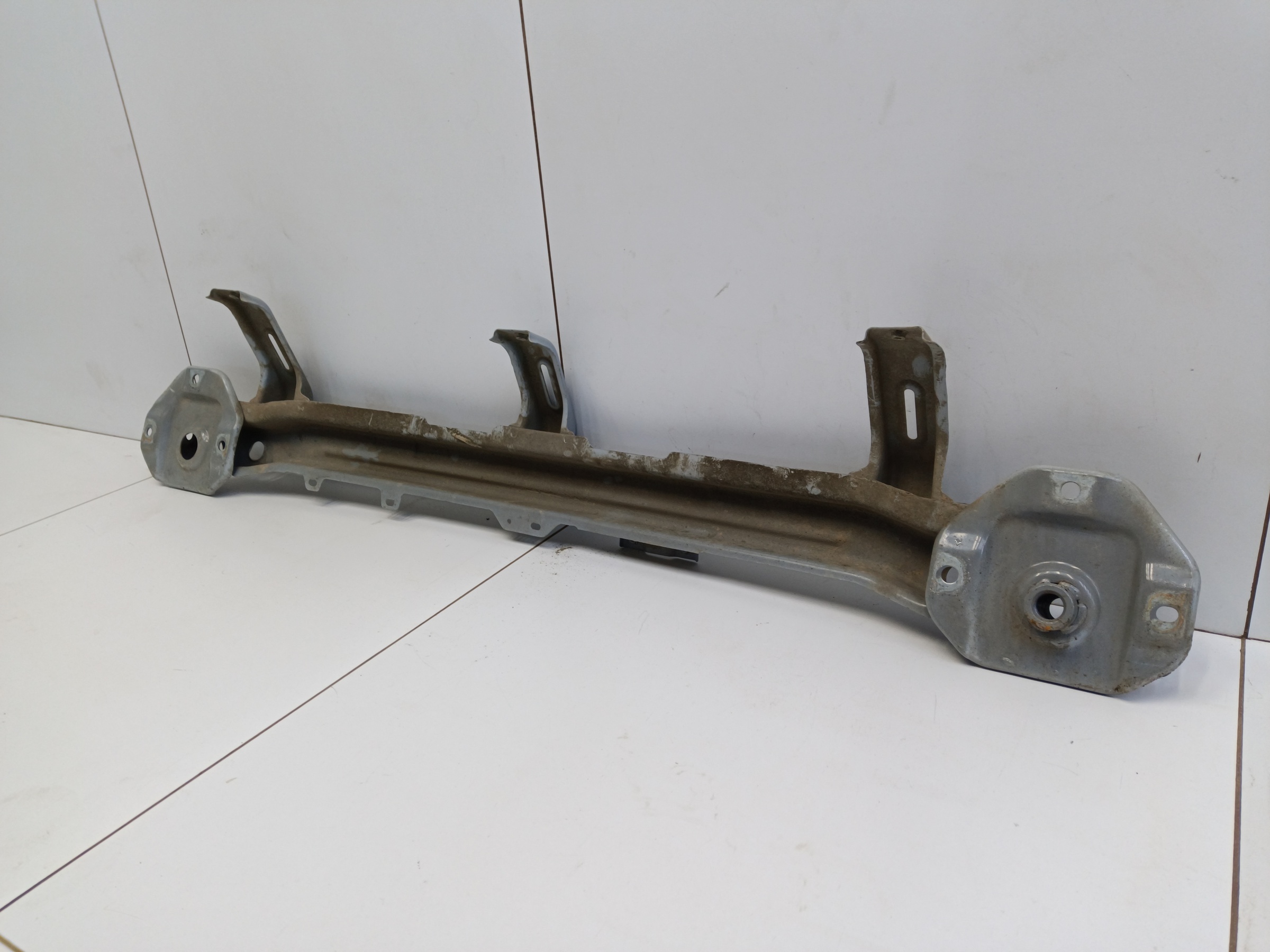 Усилитель заднего бампера Jetour Dashing