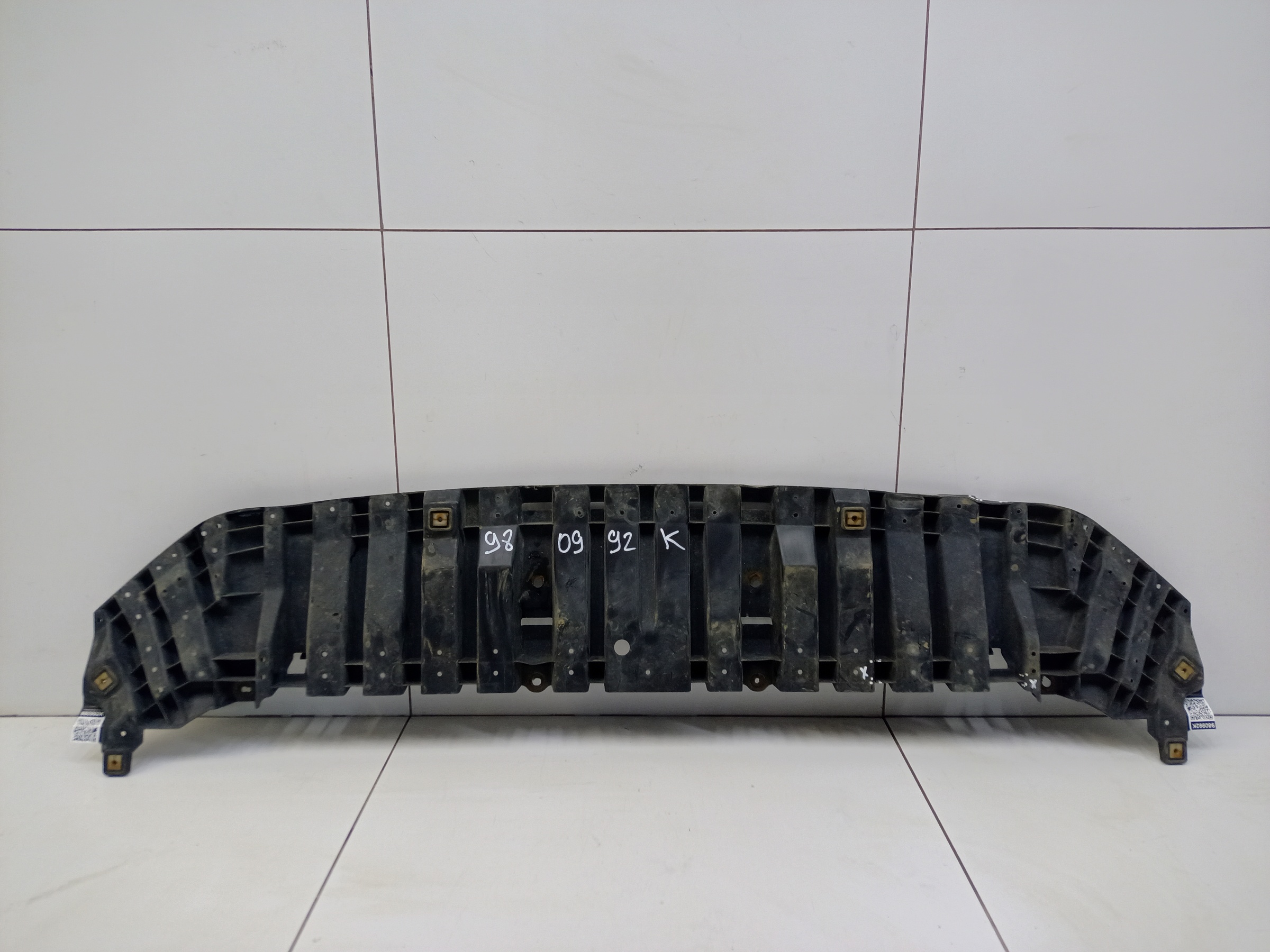 Пыльник переднего бампера Toyota RAV4 CA40 Restail