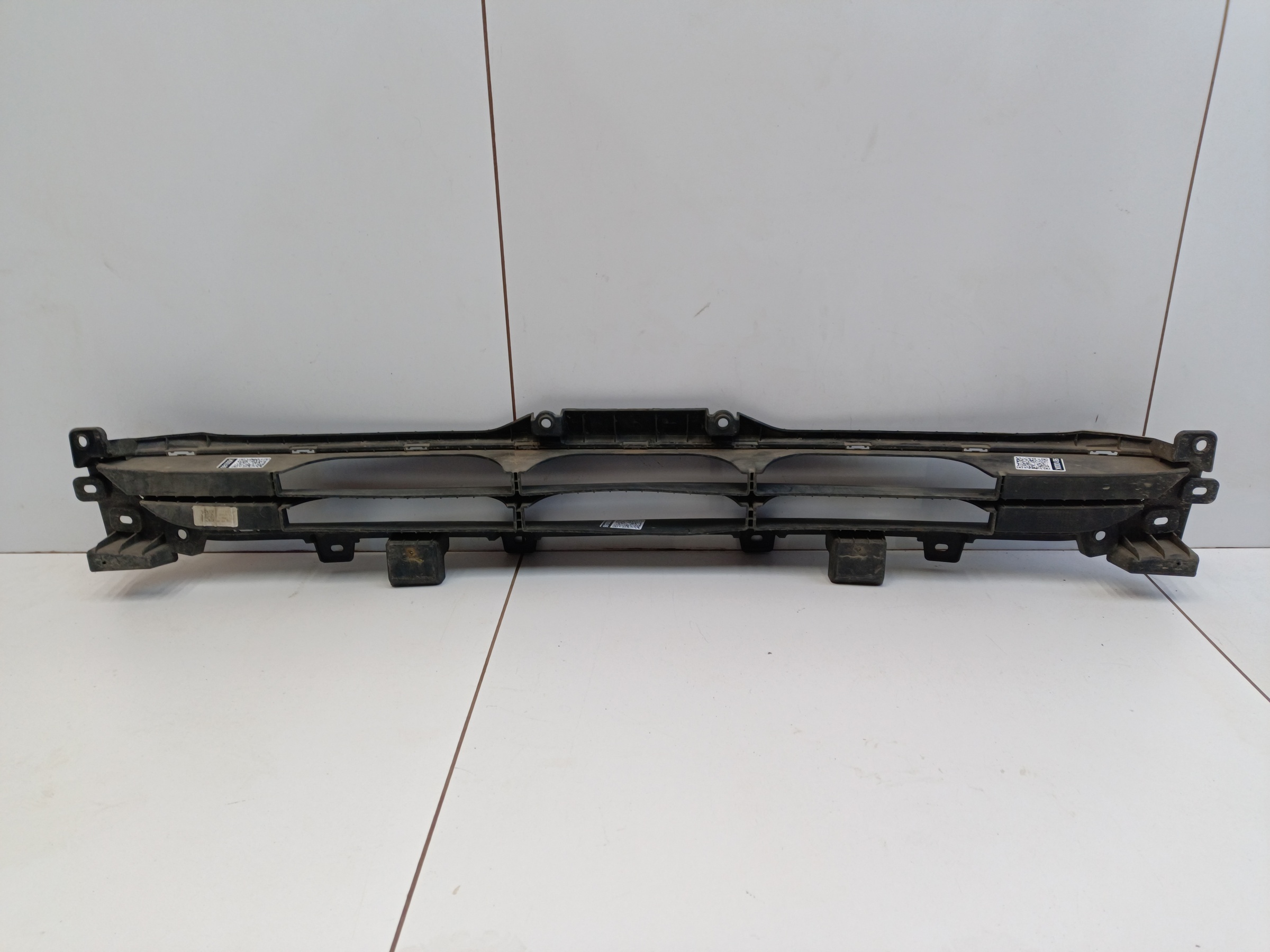 Решетка переднего бампера Kia Seltos