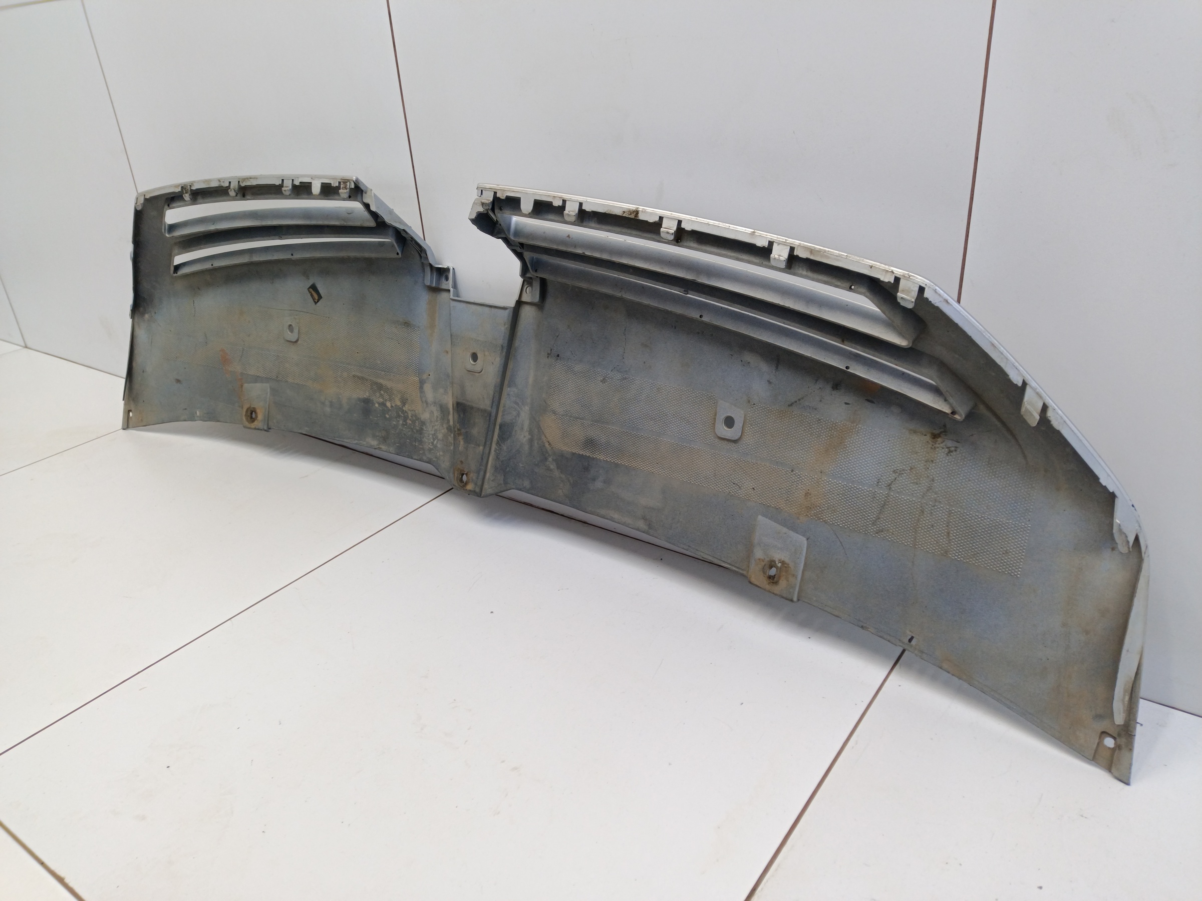 Накладка переднего бампера Exeed LX