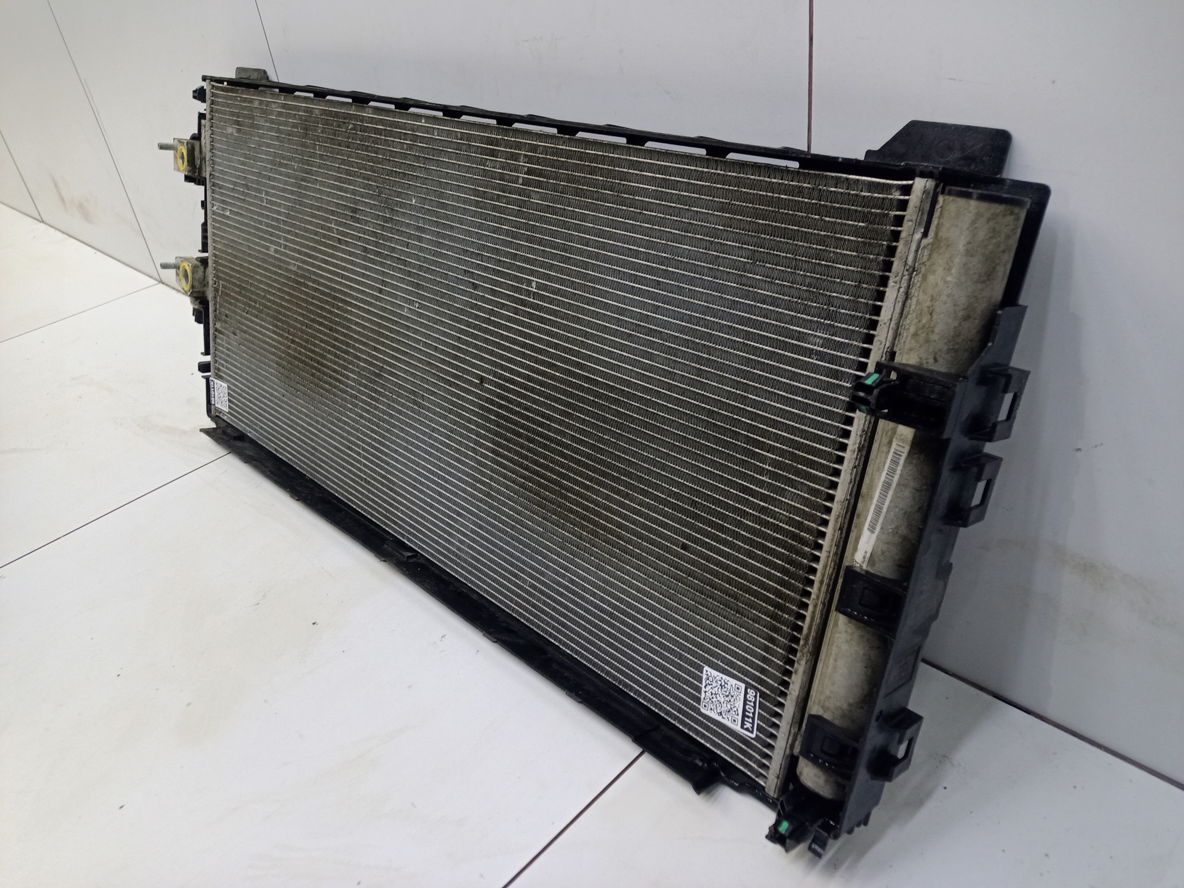 Радиатор кондиционера Geely Monjaro