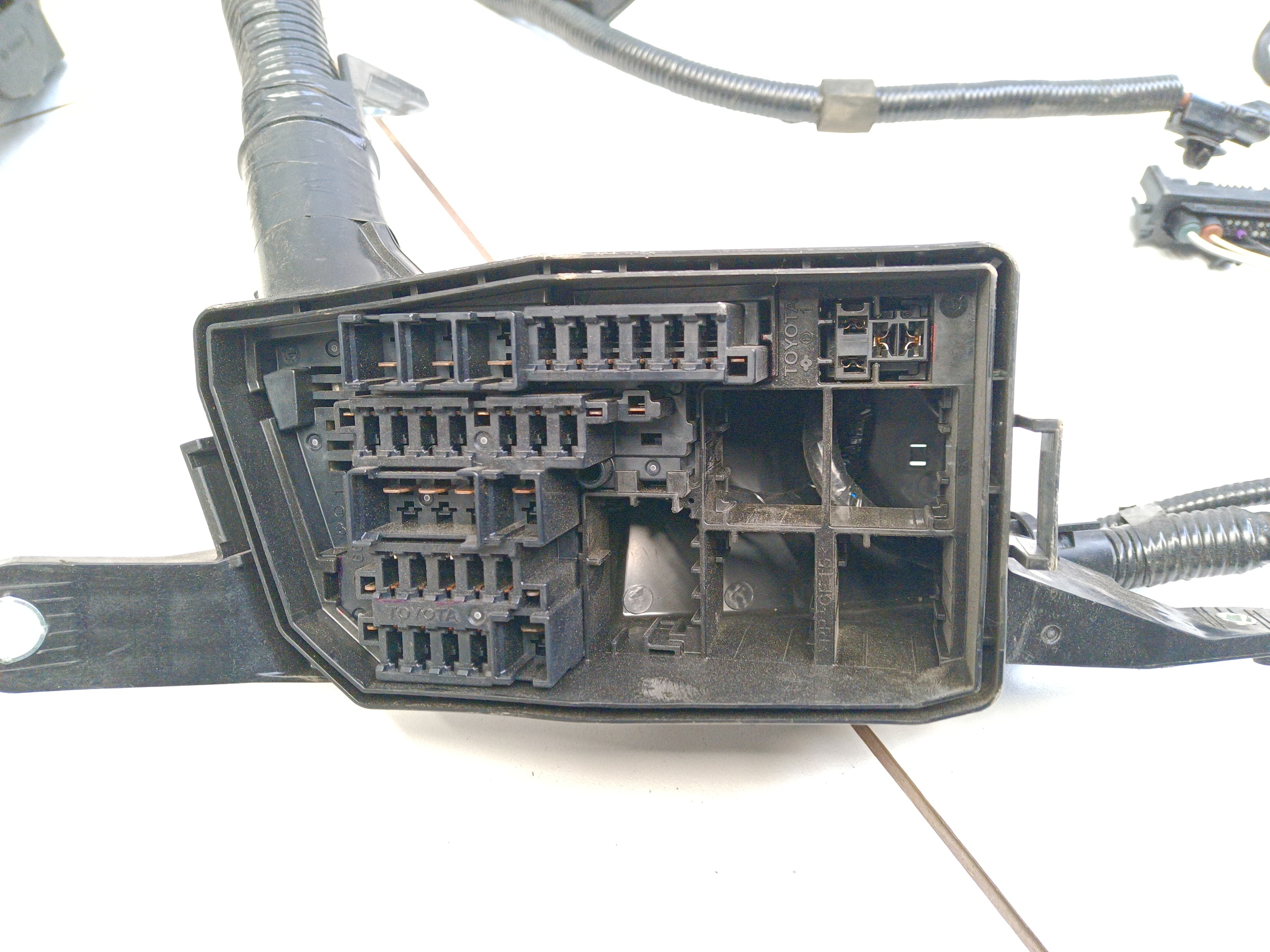 Проводка моторного отсека Toyota Camry V70