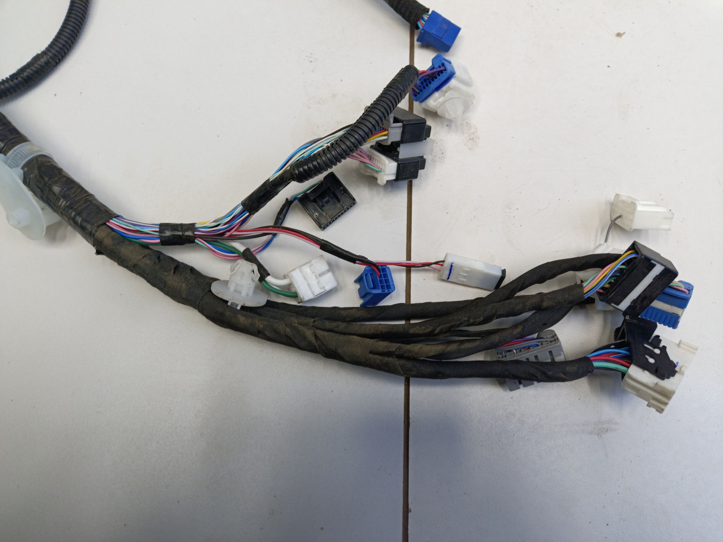 Проводка моторного отсека Toyota Camry V70