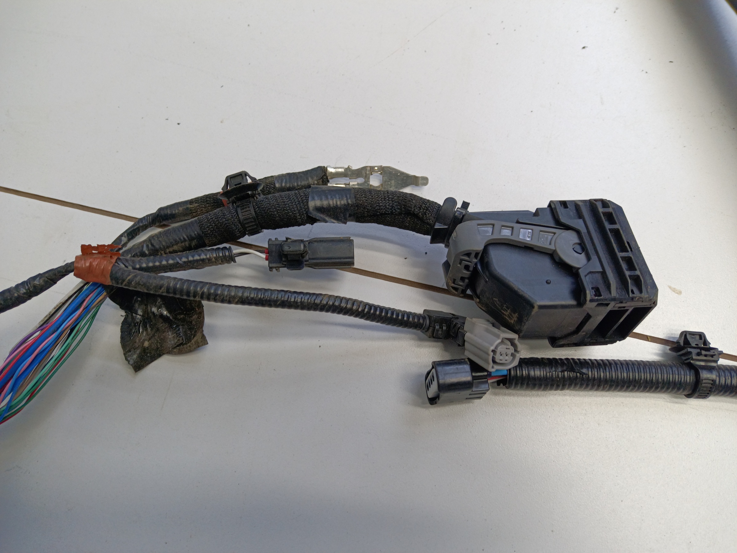 Проводка моторного отсека Toyota Camry V70