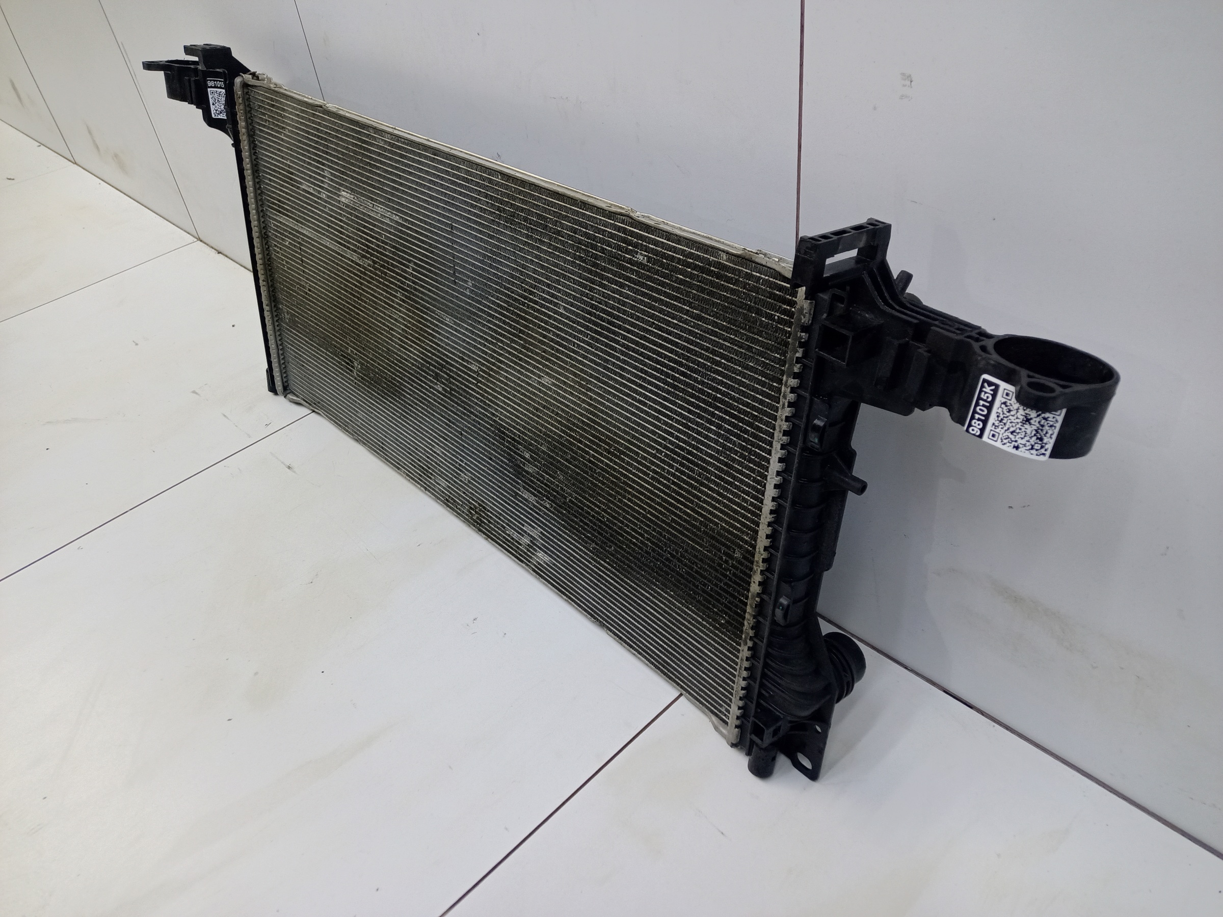 Радиатор охлаждения двигателя Geely Tugella