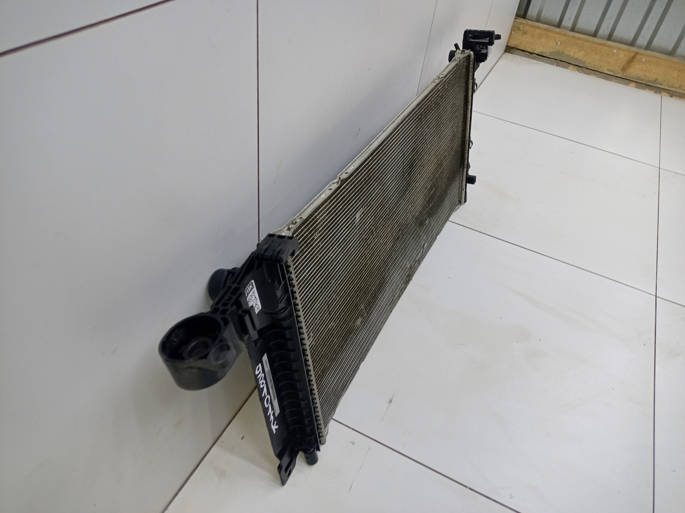 Радиатор охлаждения двигателя Geely Tugella