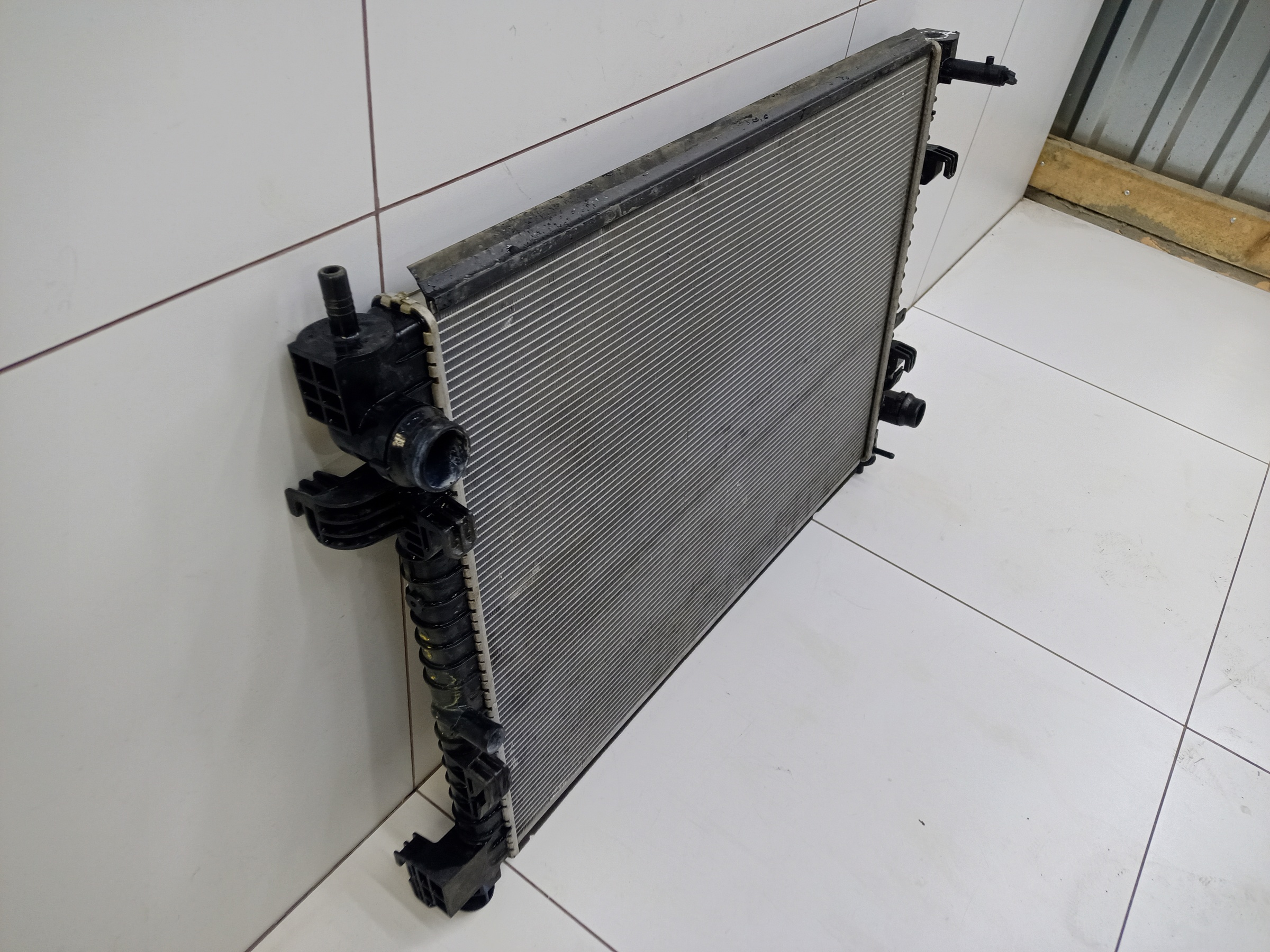 Радиатор охлаждения двигателя Haval Dargo