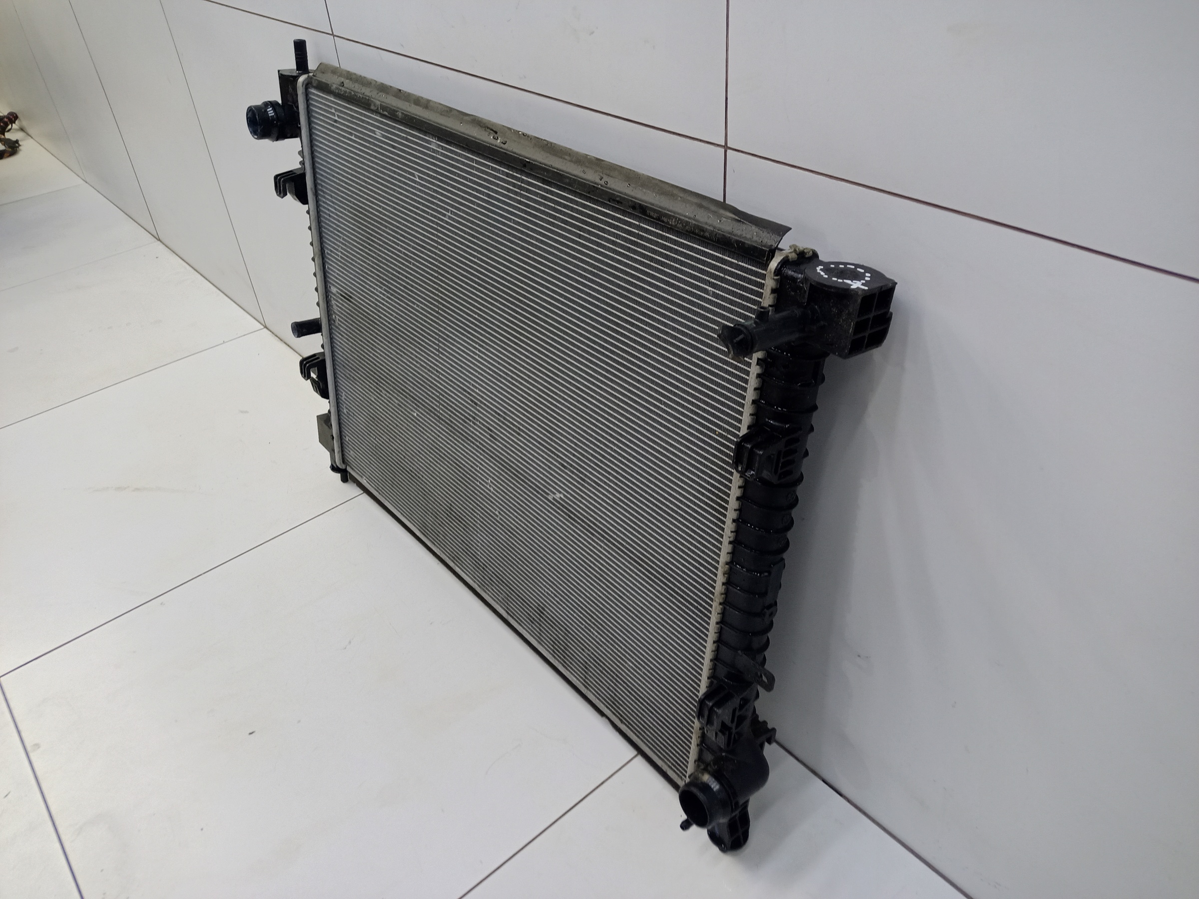 Радиатор охлаждения двигателя Haval Dargo