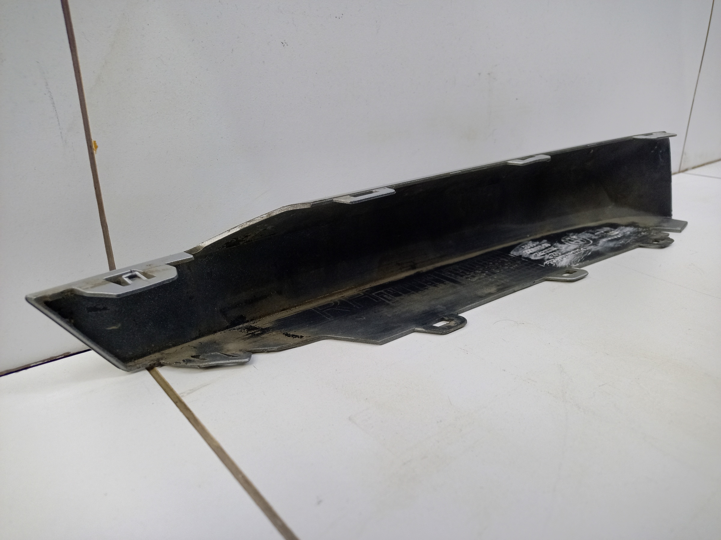 Накладка переднего бампера правая BMW X3 G01