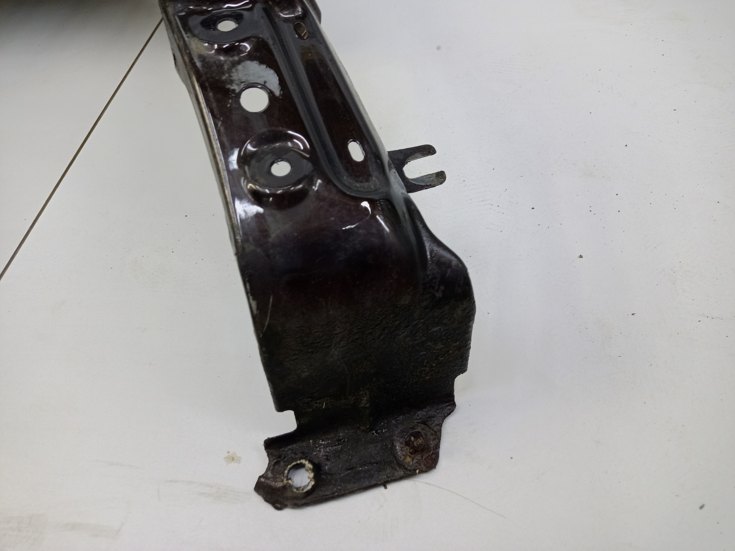 Крыло переднее левое Renault Duster 1