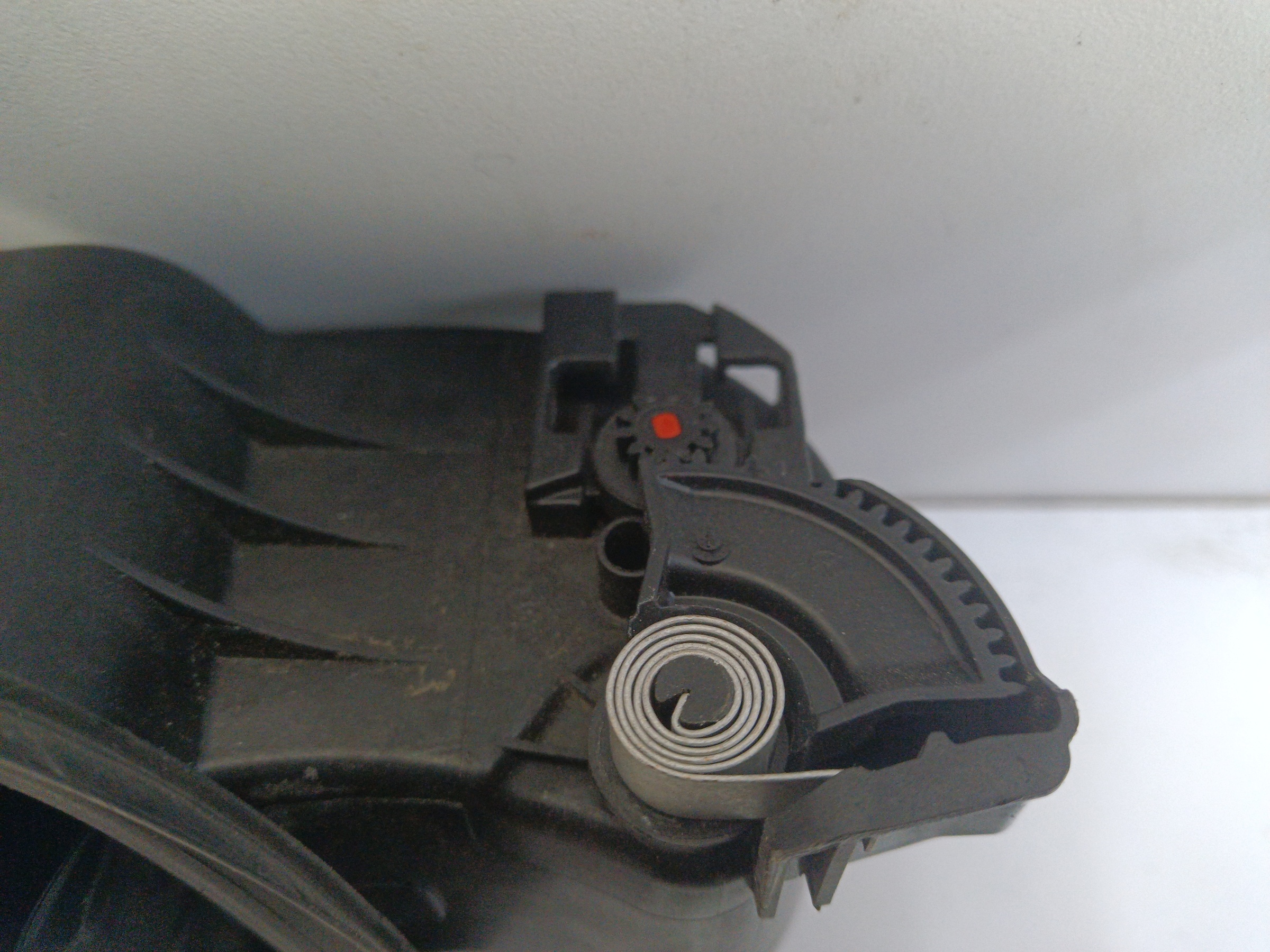 Лючок бензобака Mercedes Benz E-Klasse W213