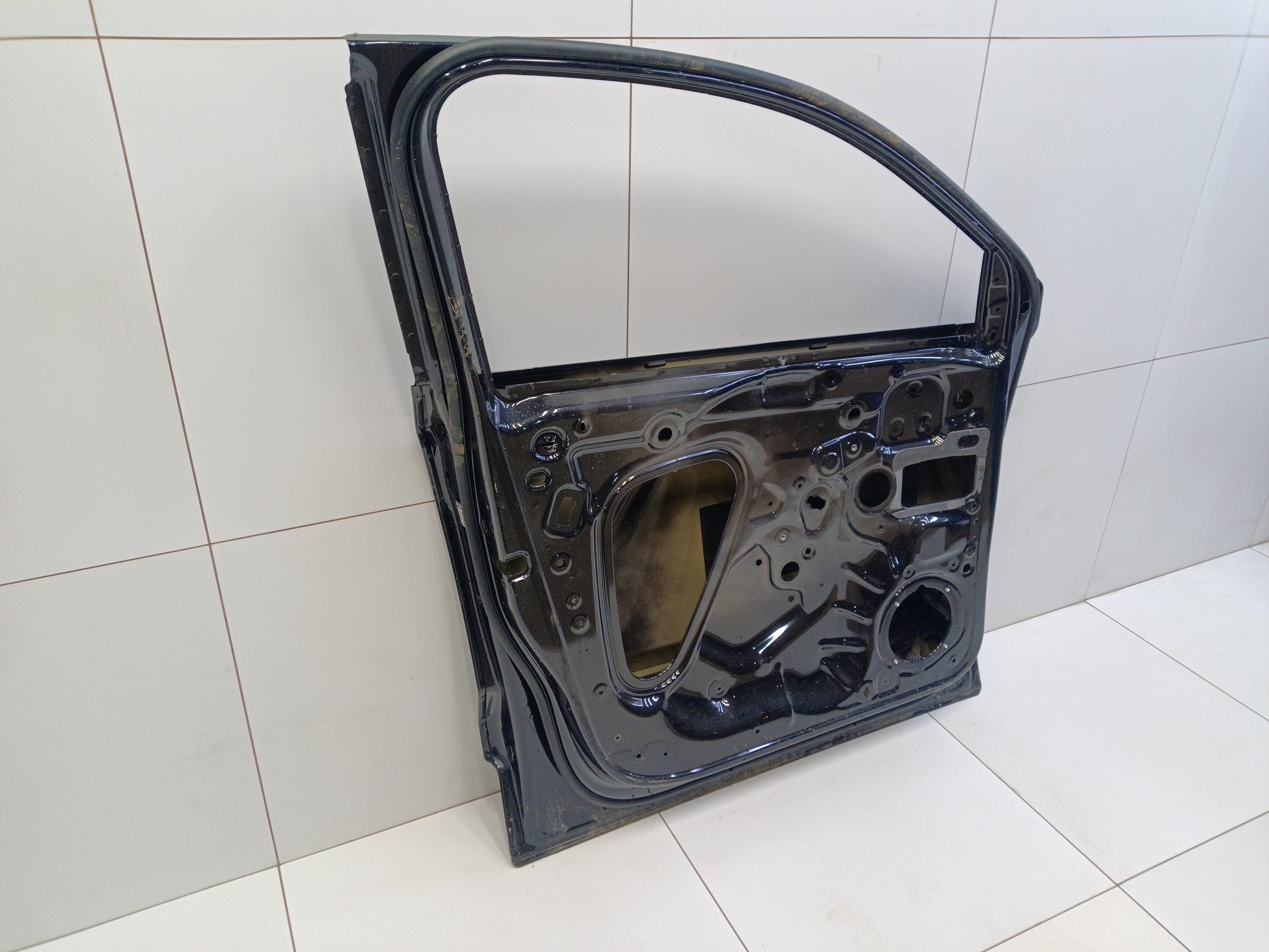 Дверь передняя левая Skoda Karoq