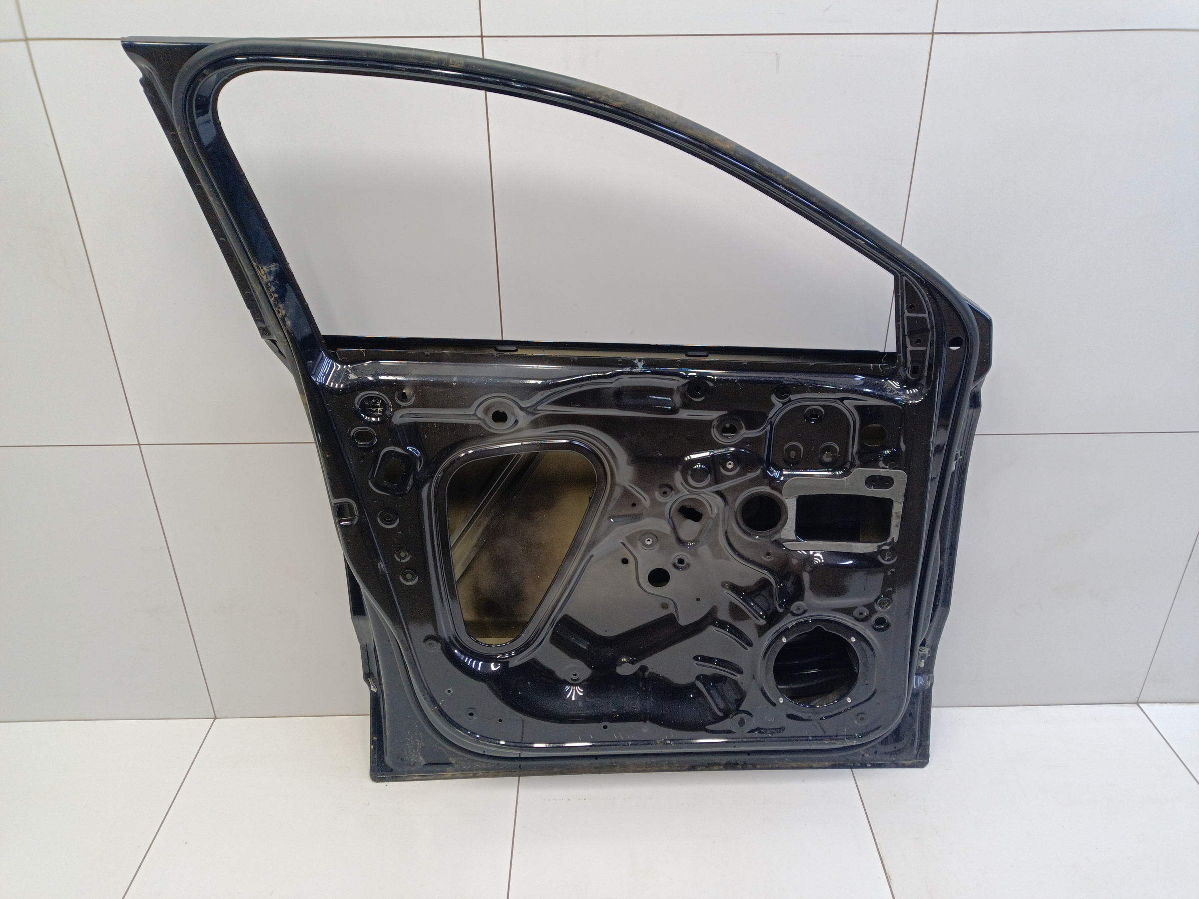 Дверь передняя левая Skoda Karoq