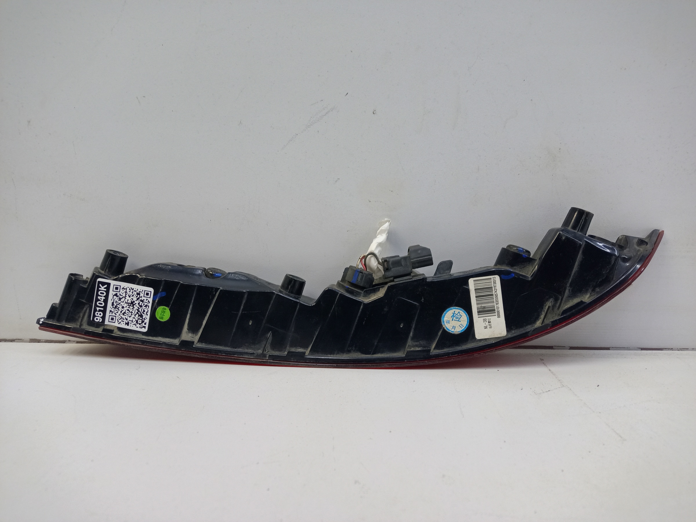 Фара ПТФ задняя правая Geely Atlas Pro LED