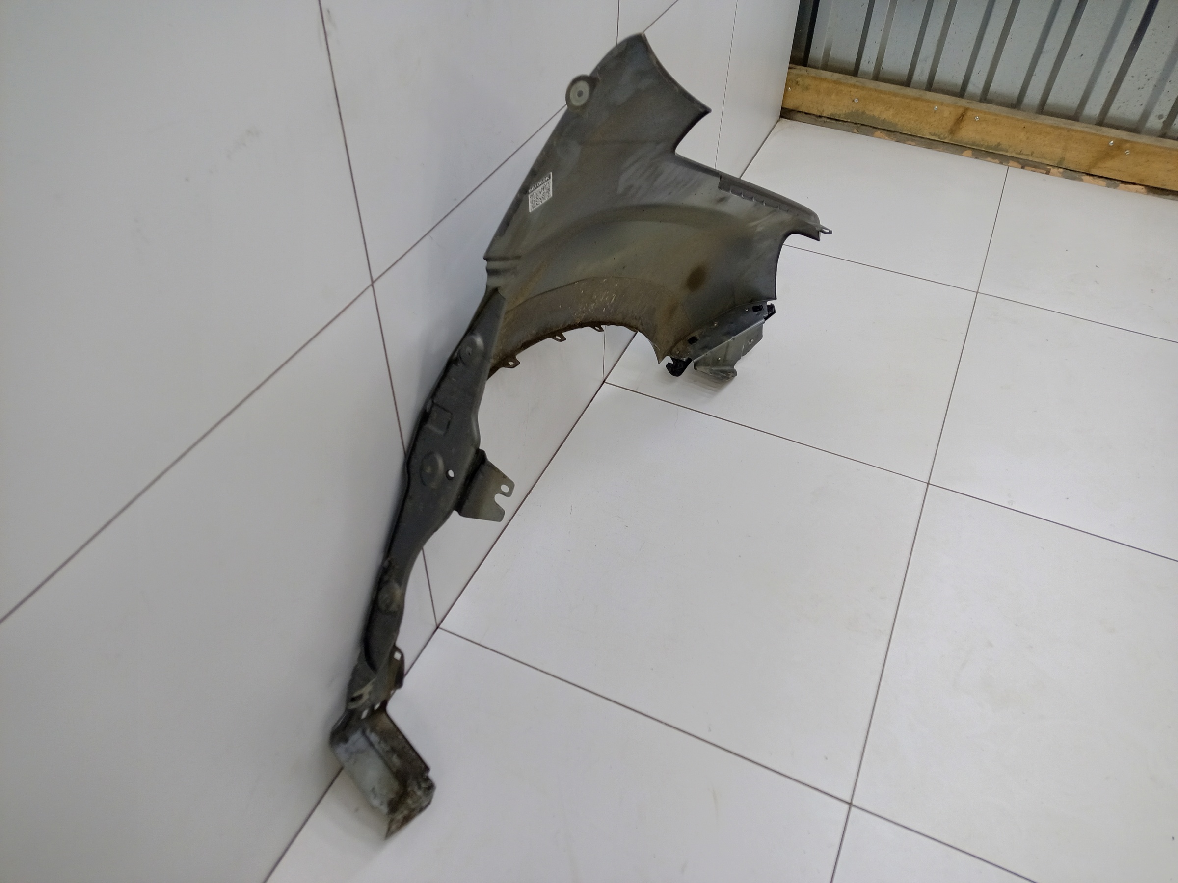 Крыло переднее левое Renault Duster 2