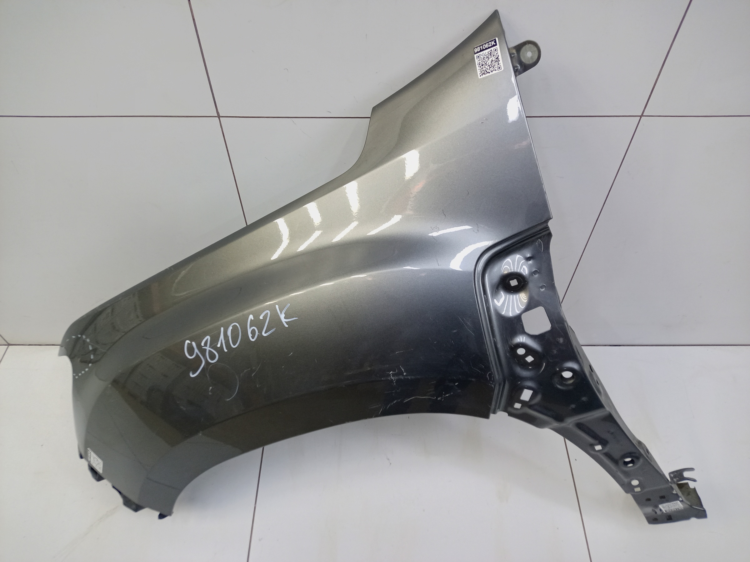 Крыло переднее левое Renault Duster 2