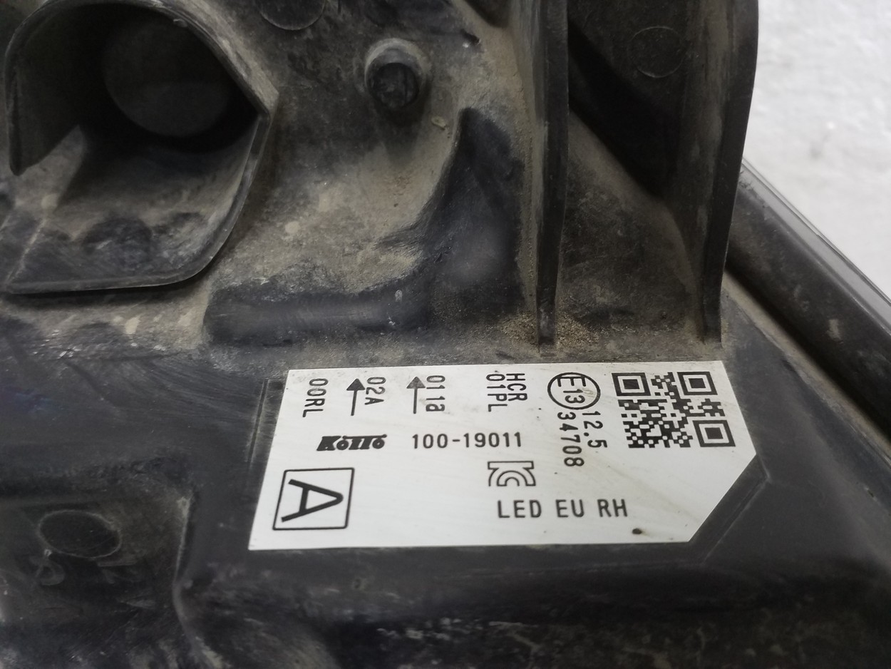 Фара передняя правая Nissan Qashqai 2 Restail LED