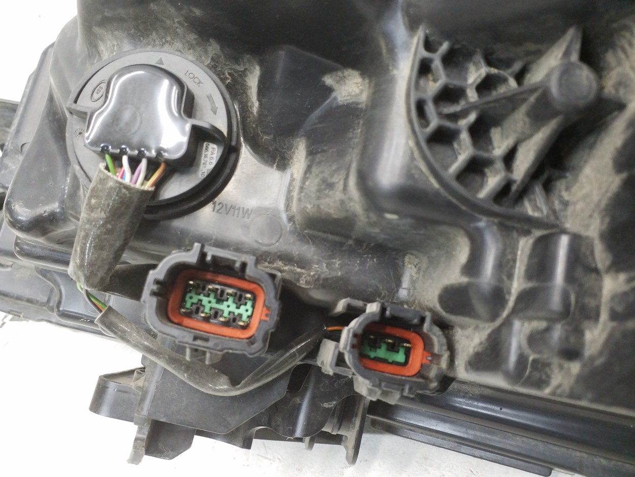 Фара передняя правая Nissan Qashqai 2 Restail LED