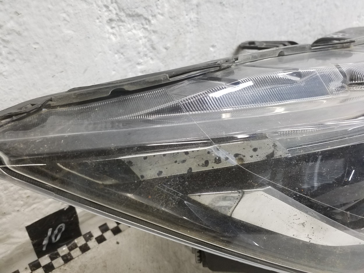 Фара передняя правая Nissan Qashqai 2 Restail LED