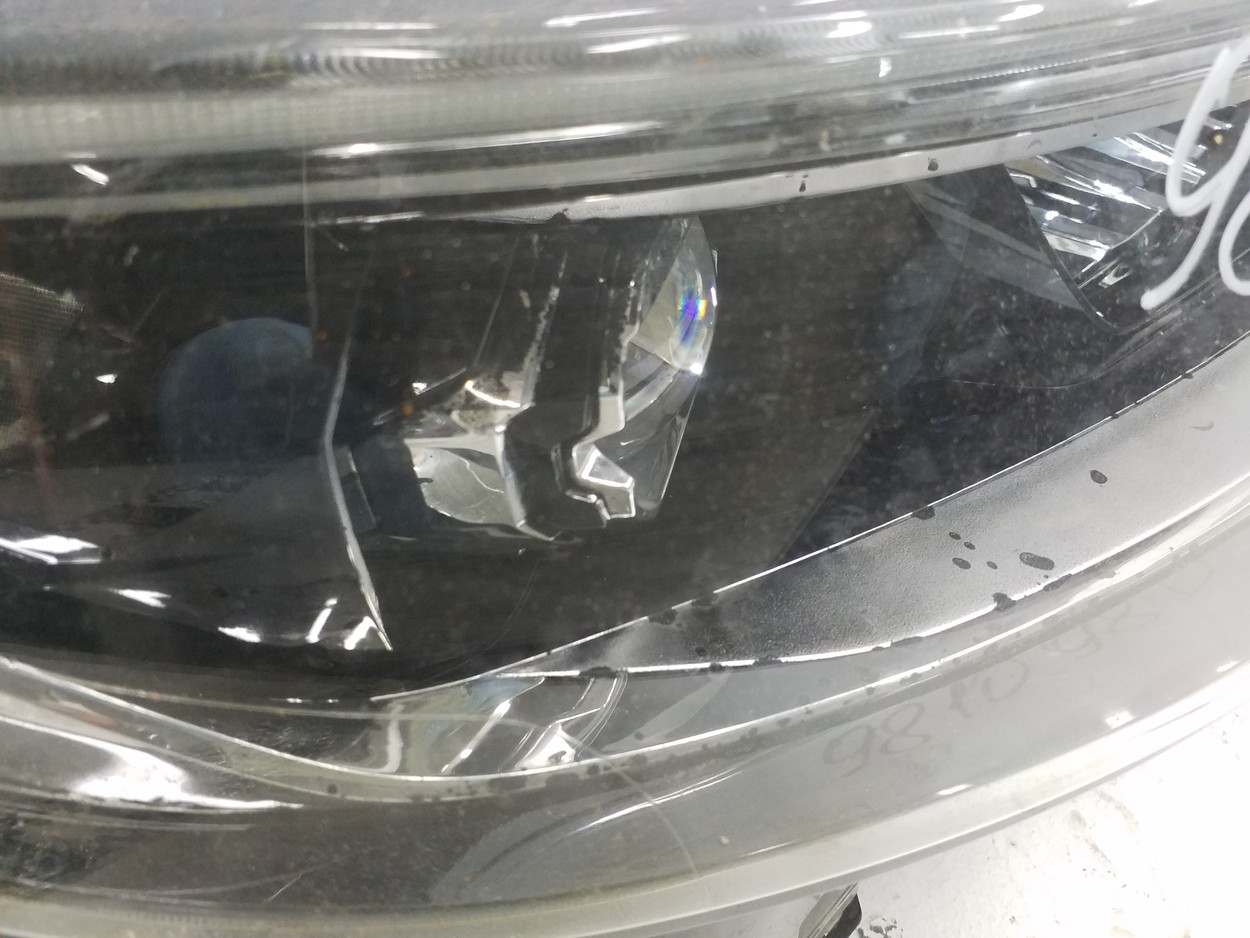 Фара передняя правая Nissan Qashqai 2 Restail LED