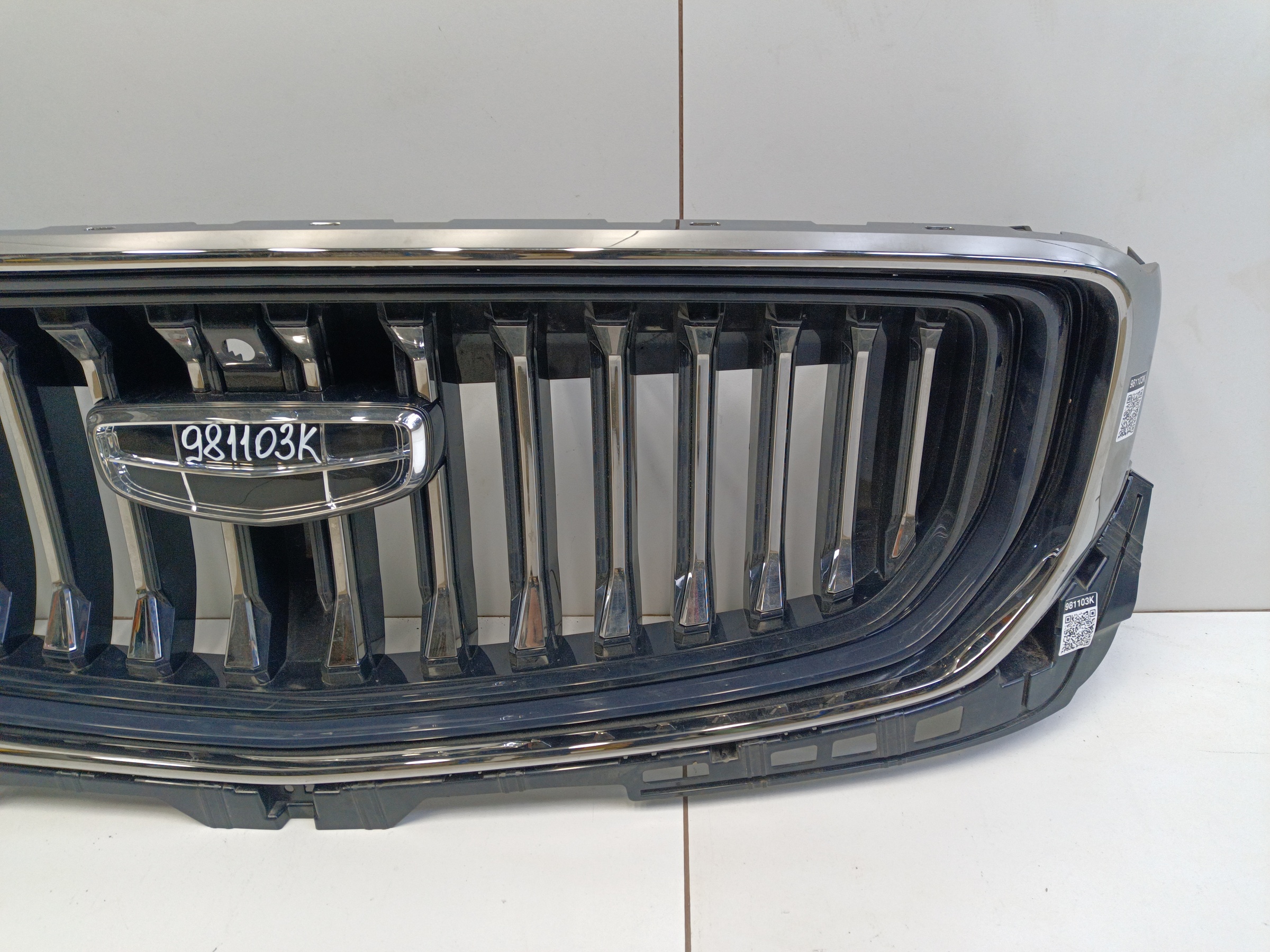 Решетка радиатора Geely Monjaro