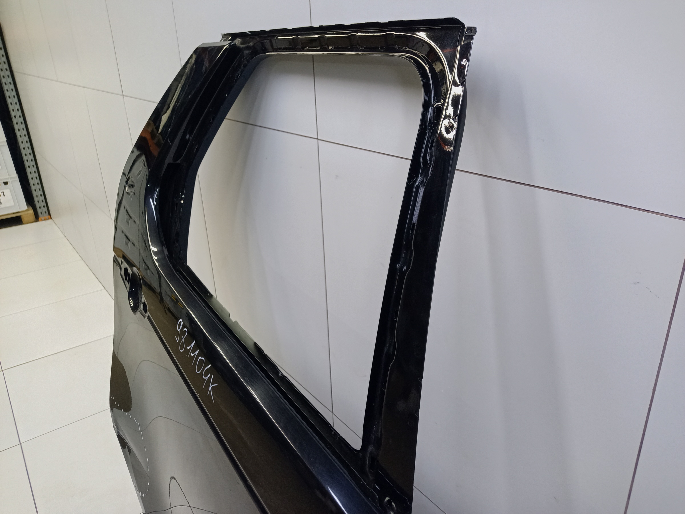 Дверь задняя правая Land Rover Discovery 5