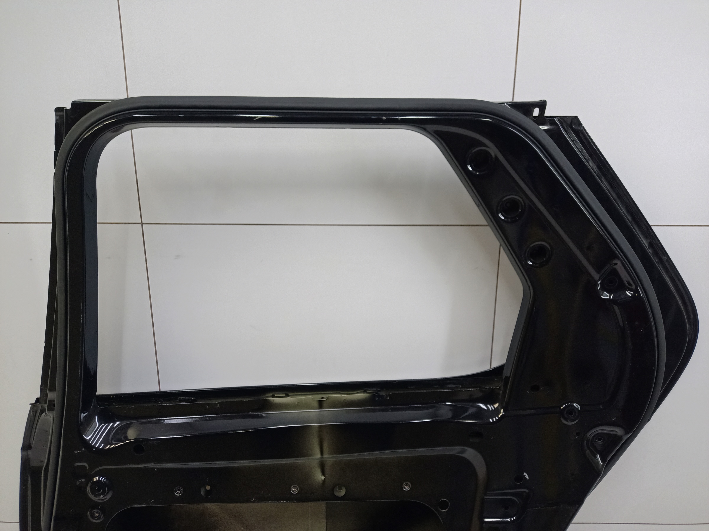 Дверь задняя правая Land Rover Discovery 5