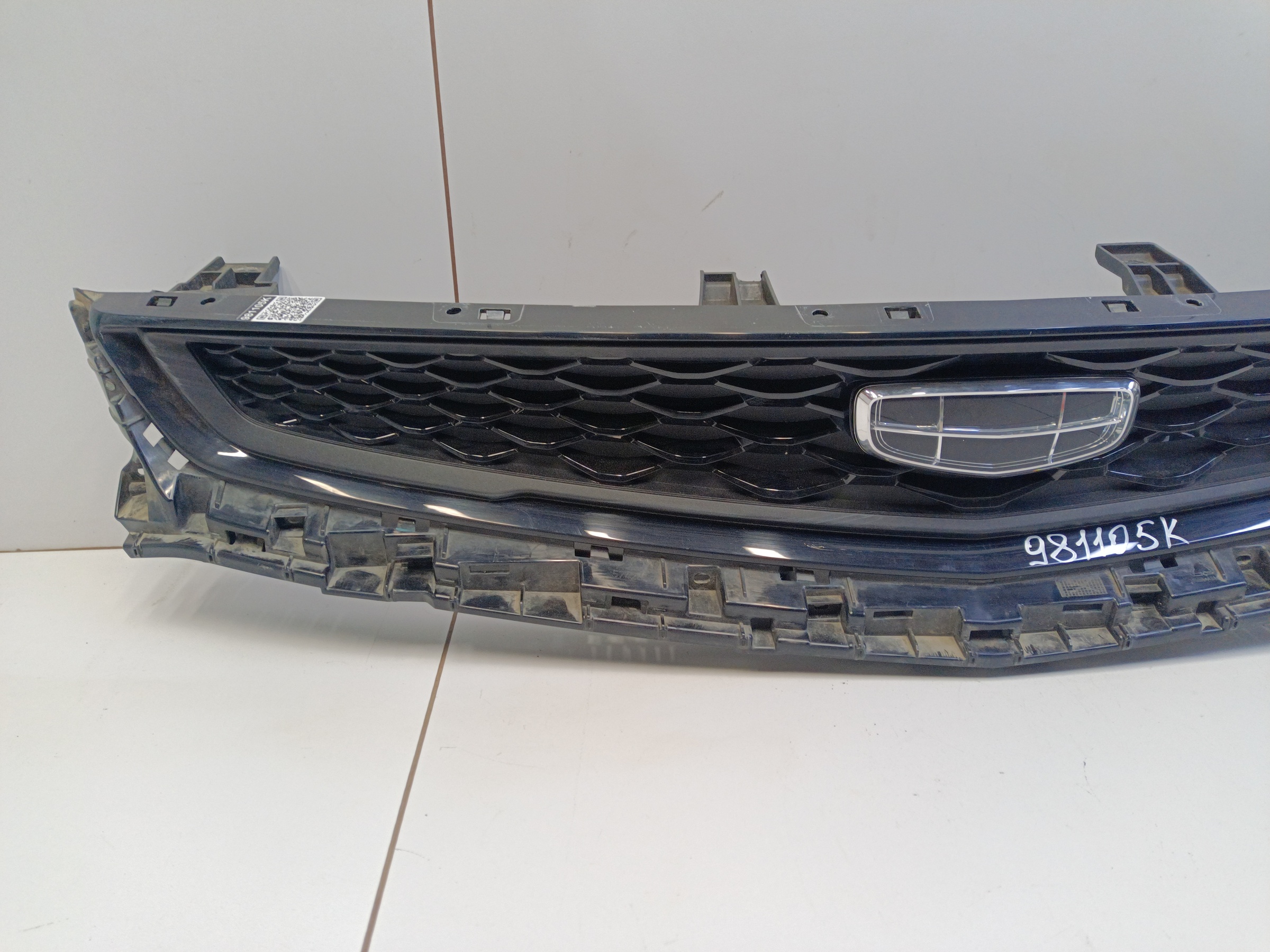 Решетка радиатора Geely Tugella 1 Restail