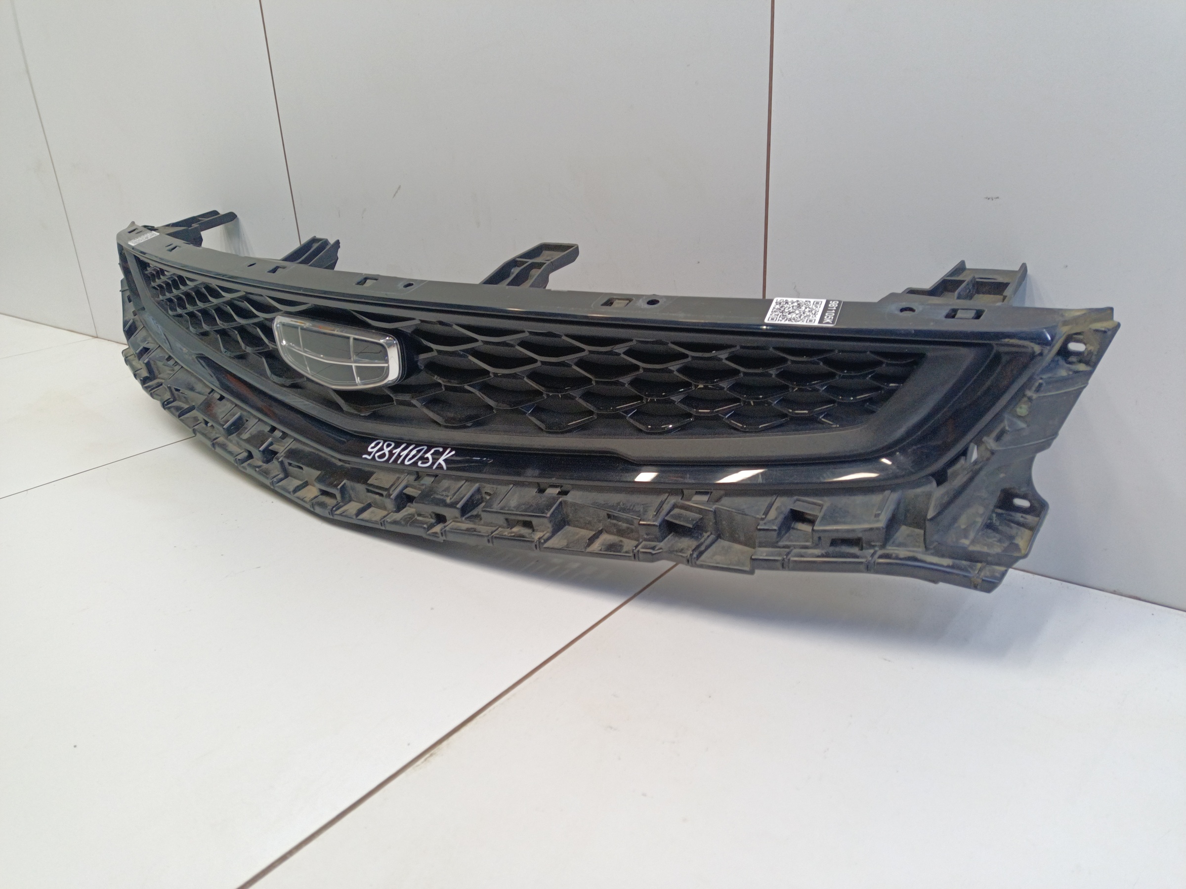 Решетка радиатора Geely Tugella 1 Restail