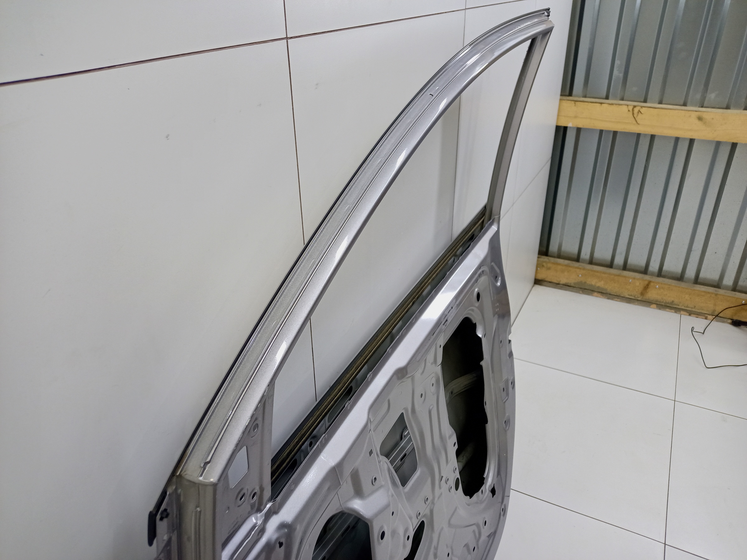 Дверь передняя правая Geely Coolray