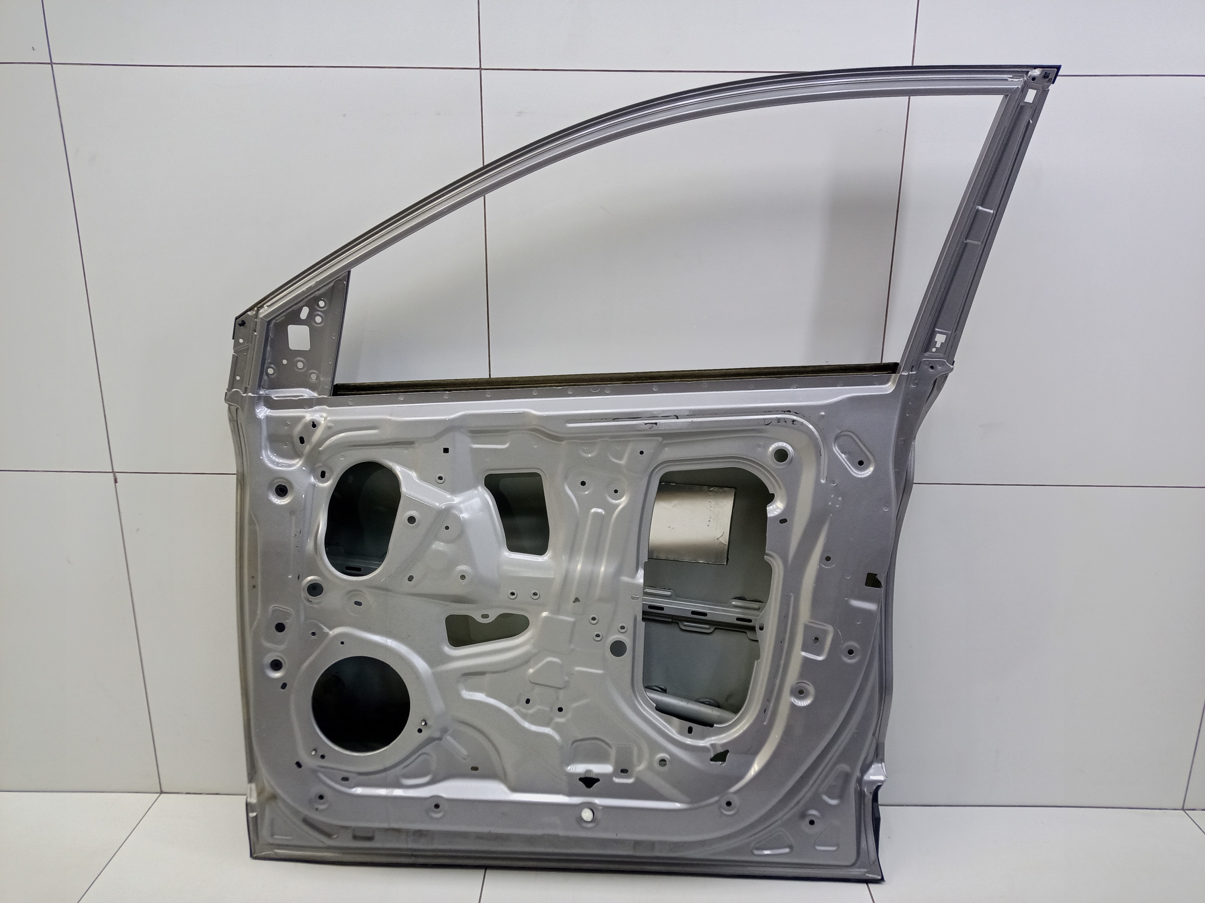 Дверь передняя правая Geely Coolray