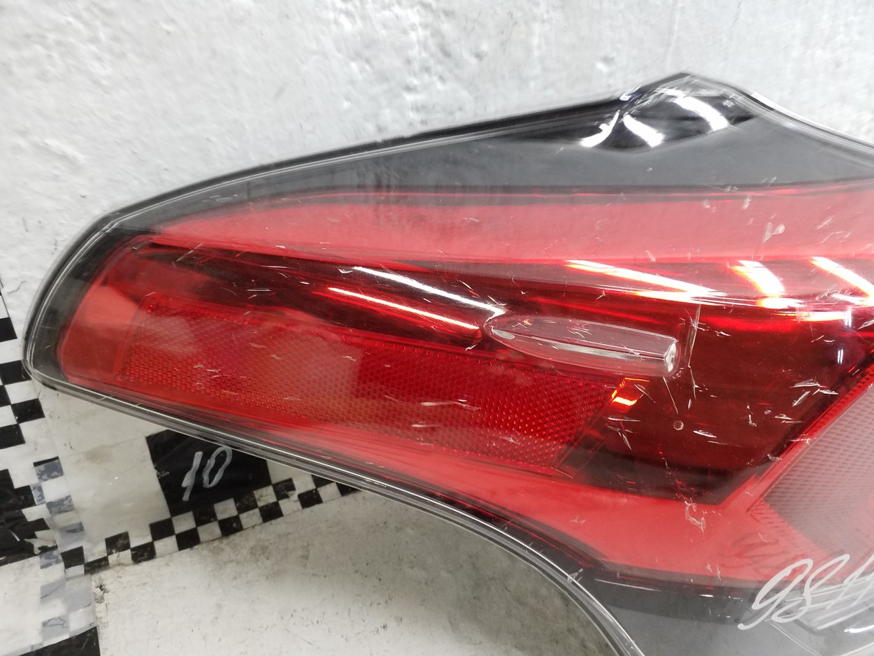 Фонарь задний левый наружный Toyota RAV4 CA40 Restail LED