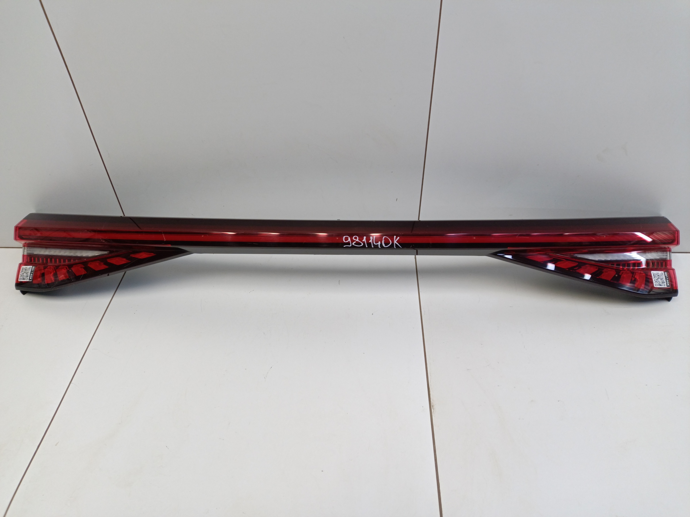 Фонарь крышки багажника центральный Chery Tiggo 8 Pro LED