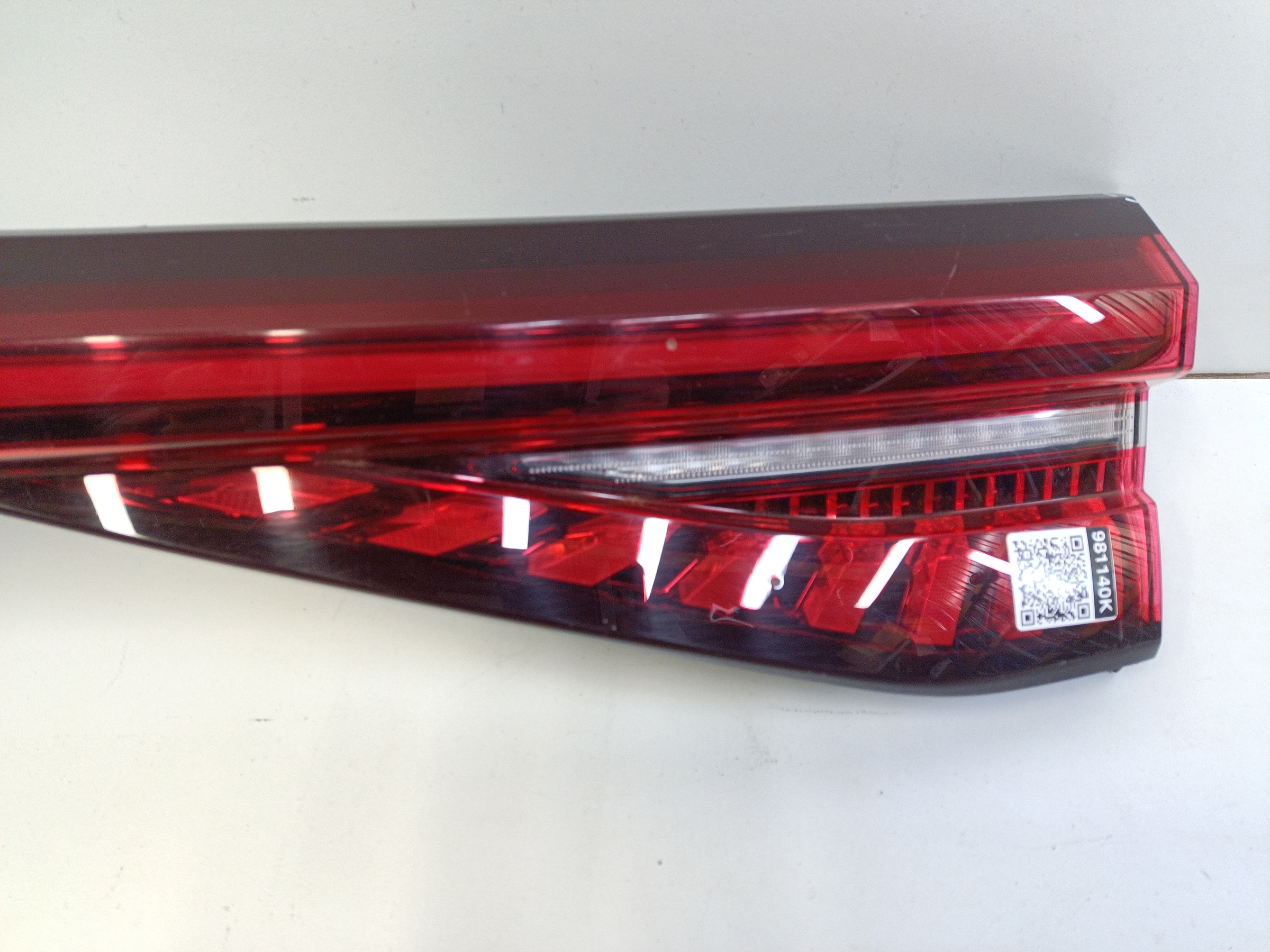 Фонарь крышки багажника центральный Chery Tiggo 8 Pro LED