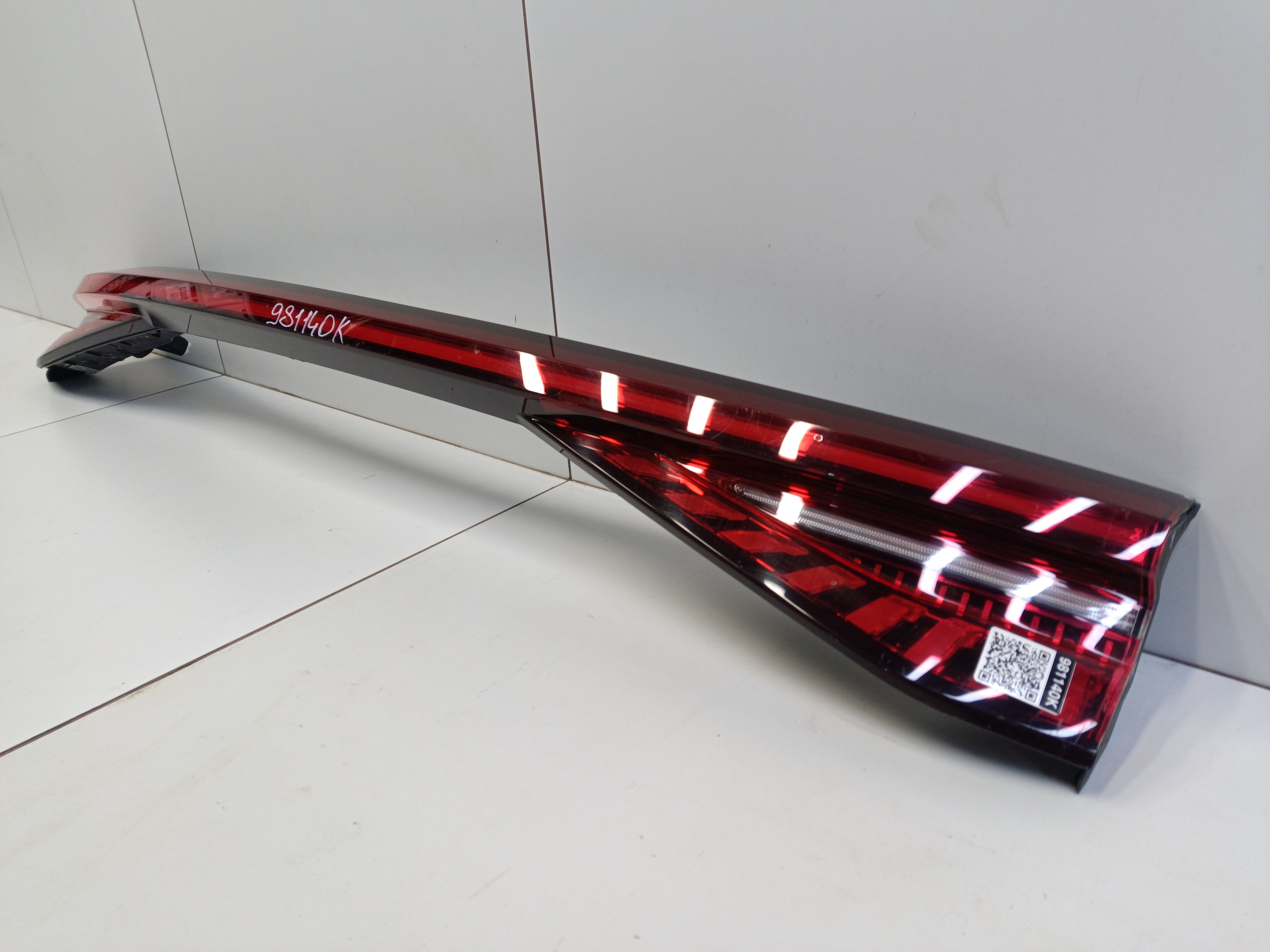 Фонарь крышки багажника центральный Chery Tiggo 8 Pro LED