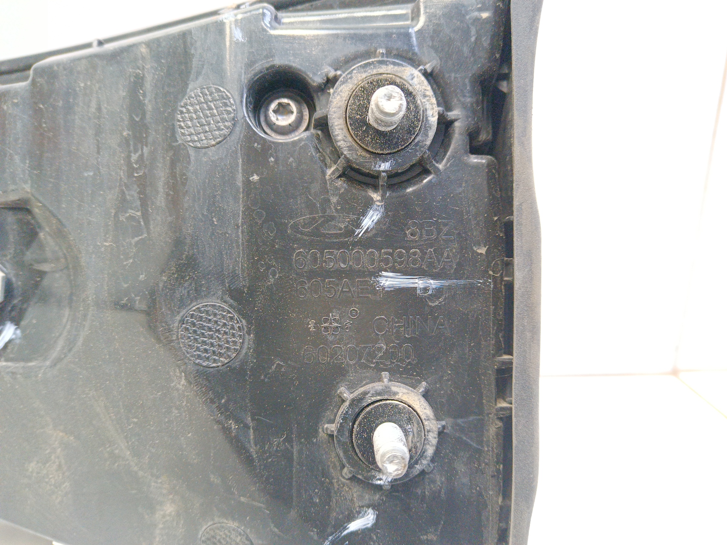 Фонарь крышки багажника центральный Chery Tiggo 8 Pro LED