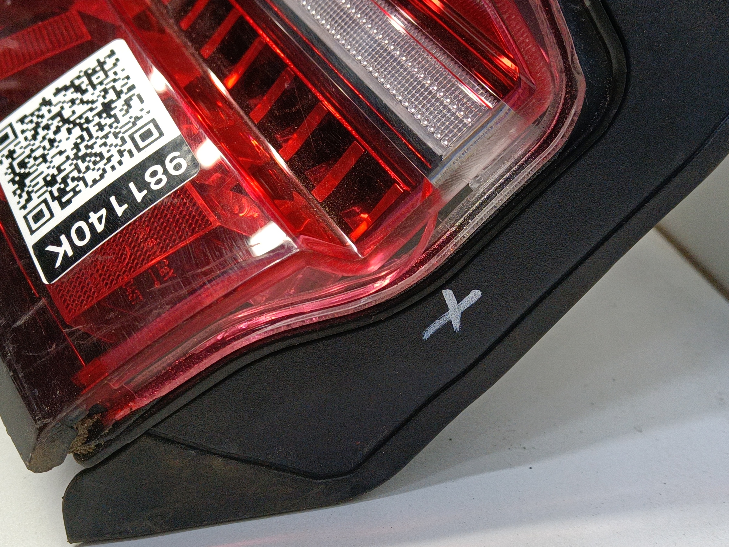 Фонарь крышки багажника центральный Chery Tiggo 8 Pro LED