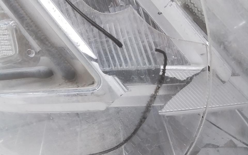 Фара передняя правая Volvo FM 5 LED