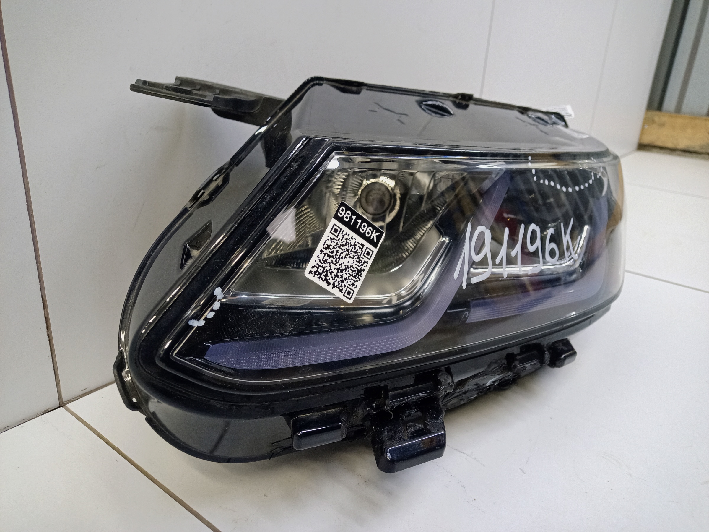 Фара передняя левая Geely Coolray галоген линза