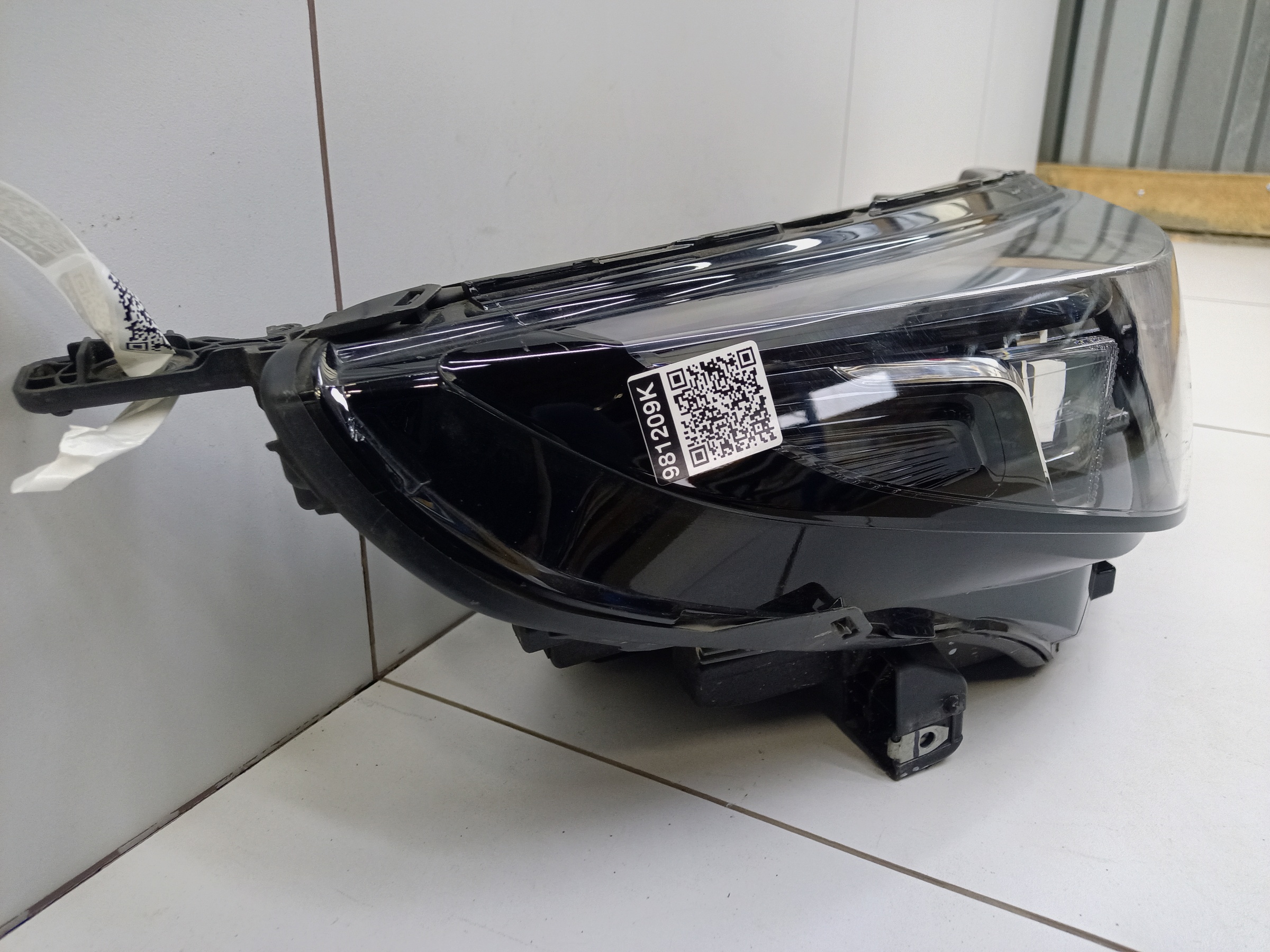 Фара передняя правая Changan CS55Plus Restail LED
