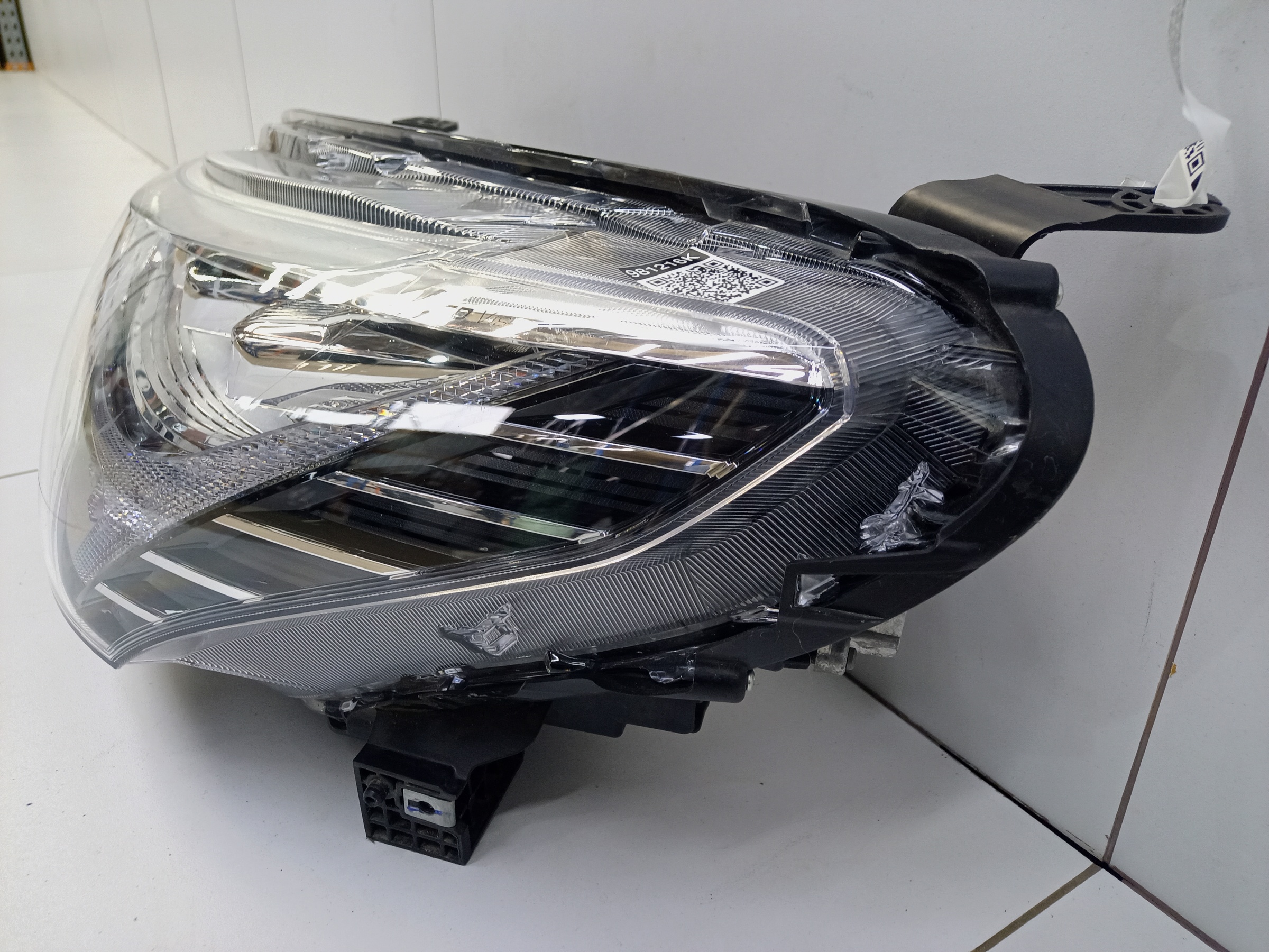 Фара передняя левая Haval Jolion LED