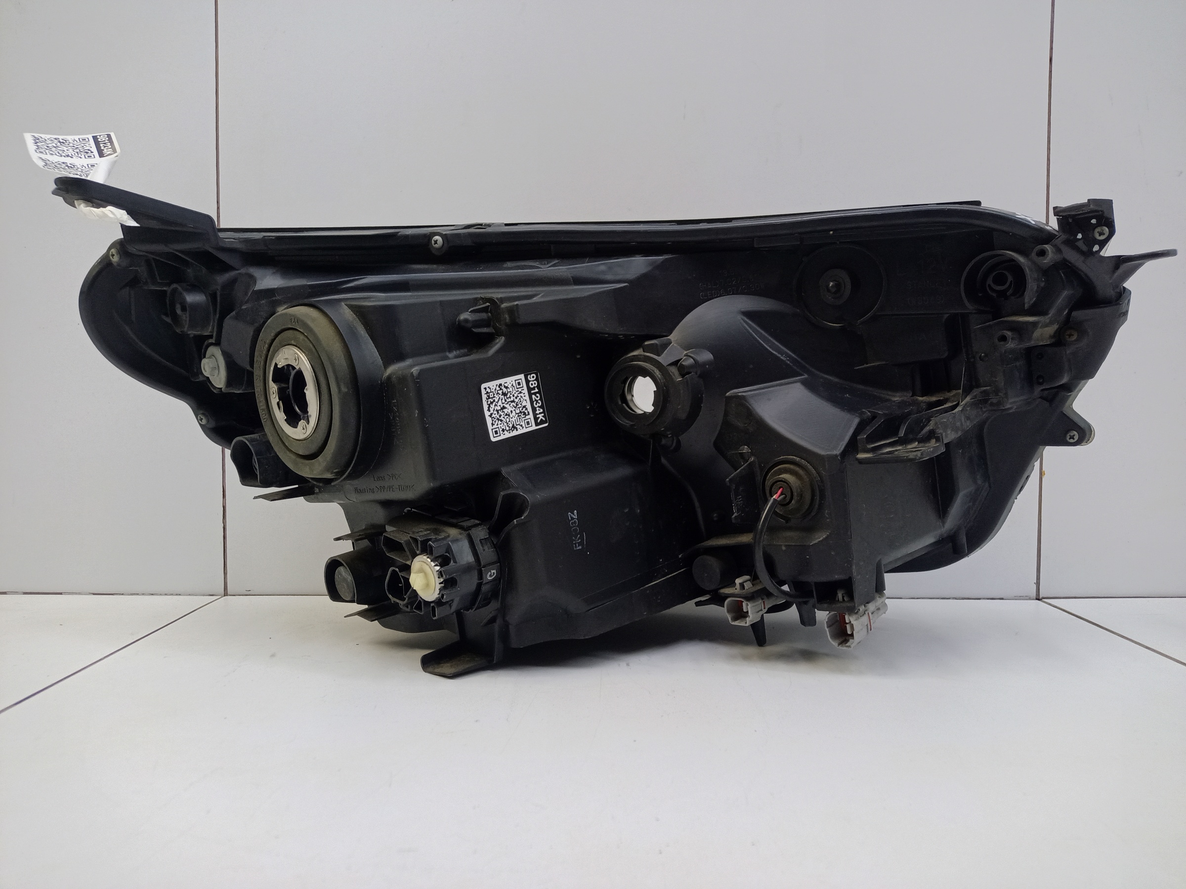 Фара передняя левая Toyota RAV4 CA40 Restail галоген линза ДХО