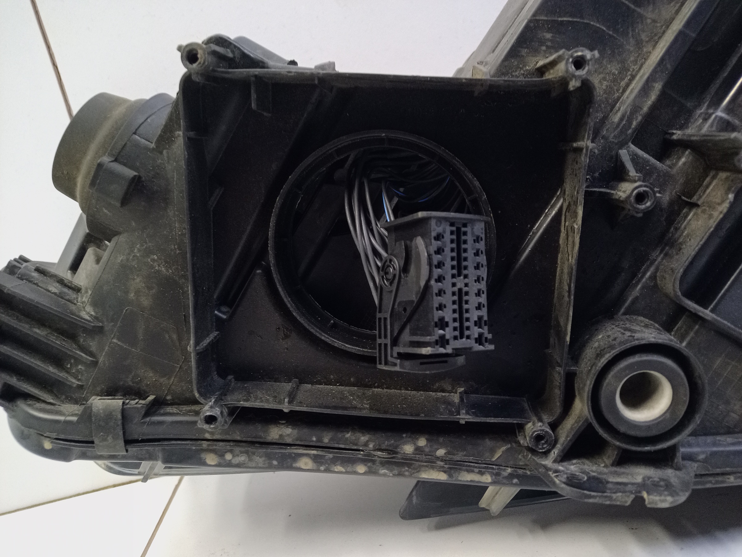 Фара передняя правая Audi A4 B9 LED " Schnieder "