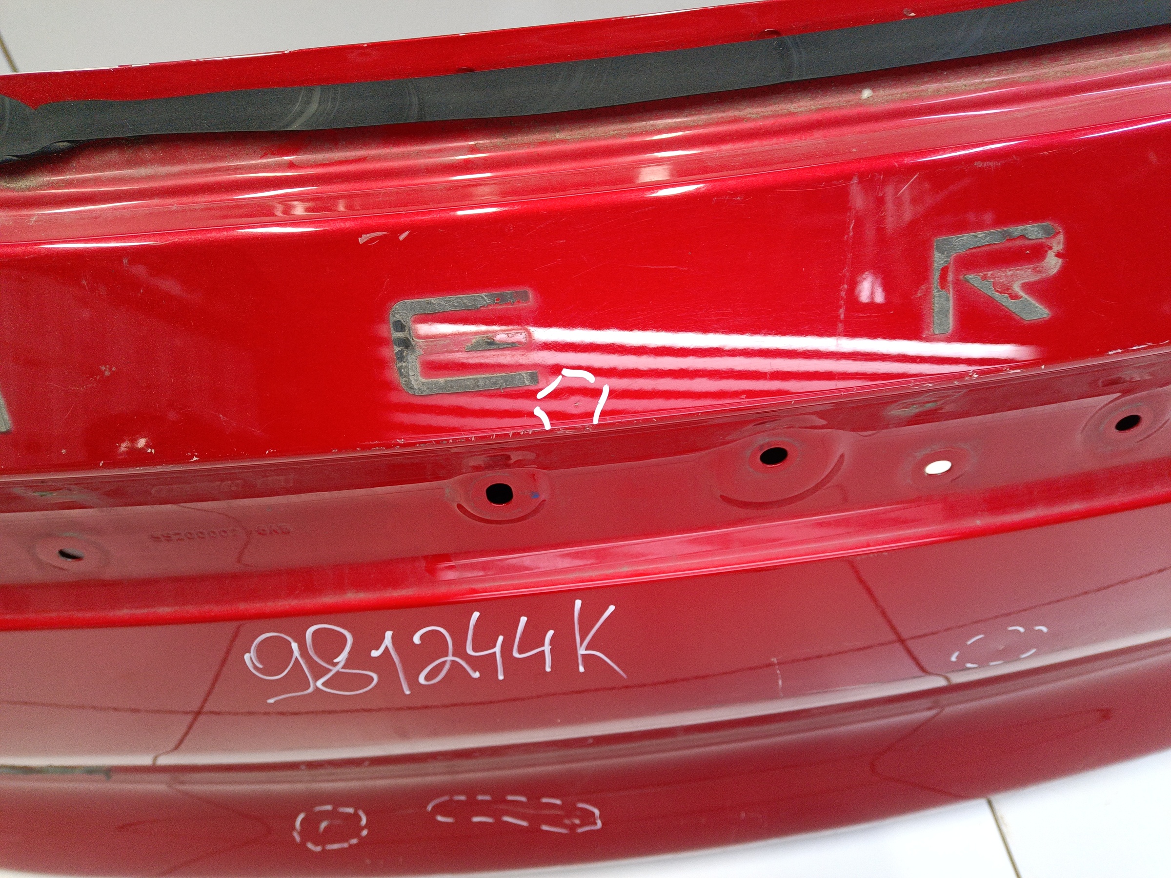 Крышка багажника Chery Tiggo 8
