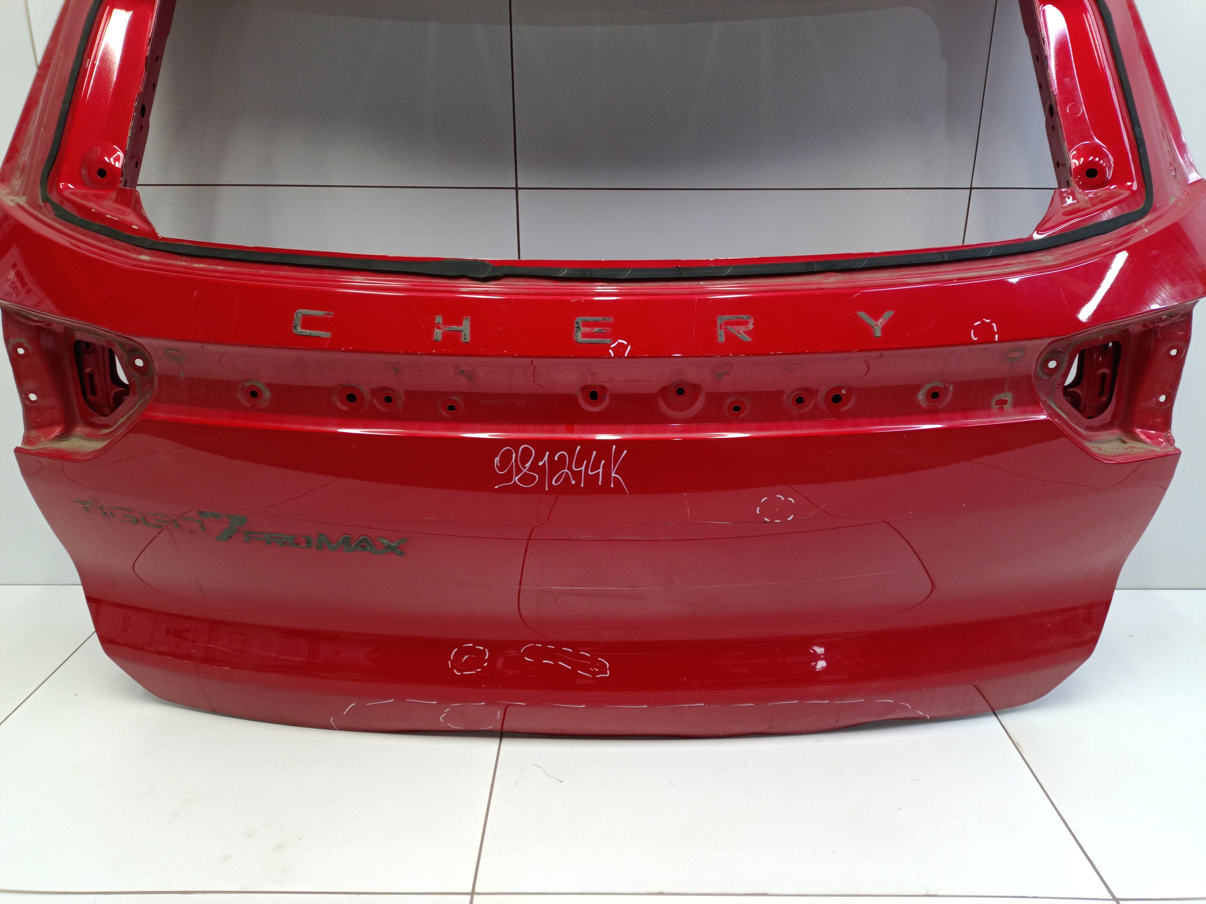 Крышка багажника Chery Tiggo 8