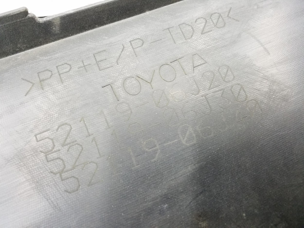 Бампер передний Toyota Camry V70 Restail