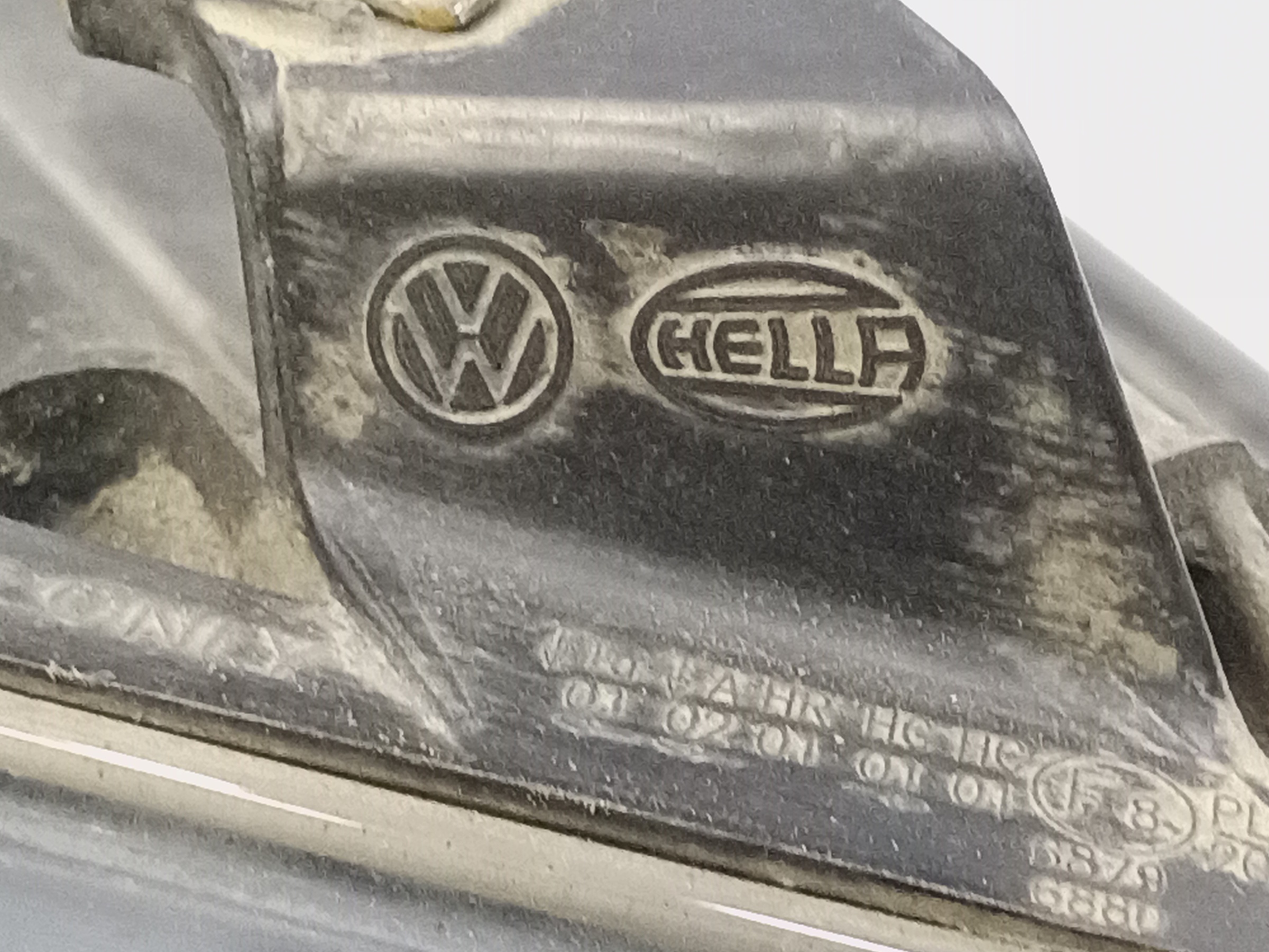 Фара передняя правая Volkswagen Polo 5 Sedan Restail галоген