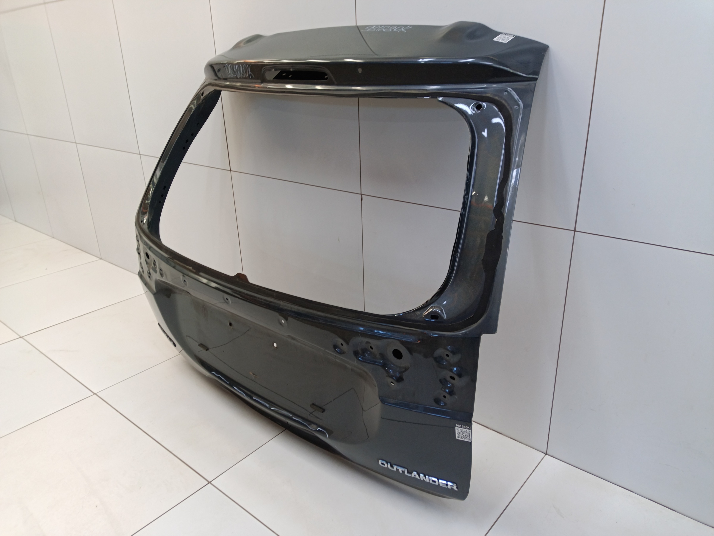 Крышка багажника Mitsubishi Outlander 3 Restail 2